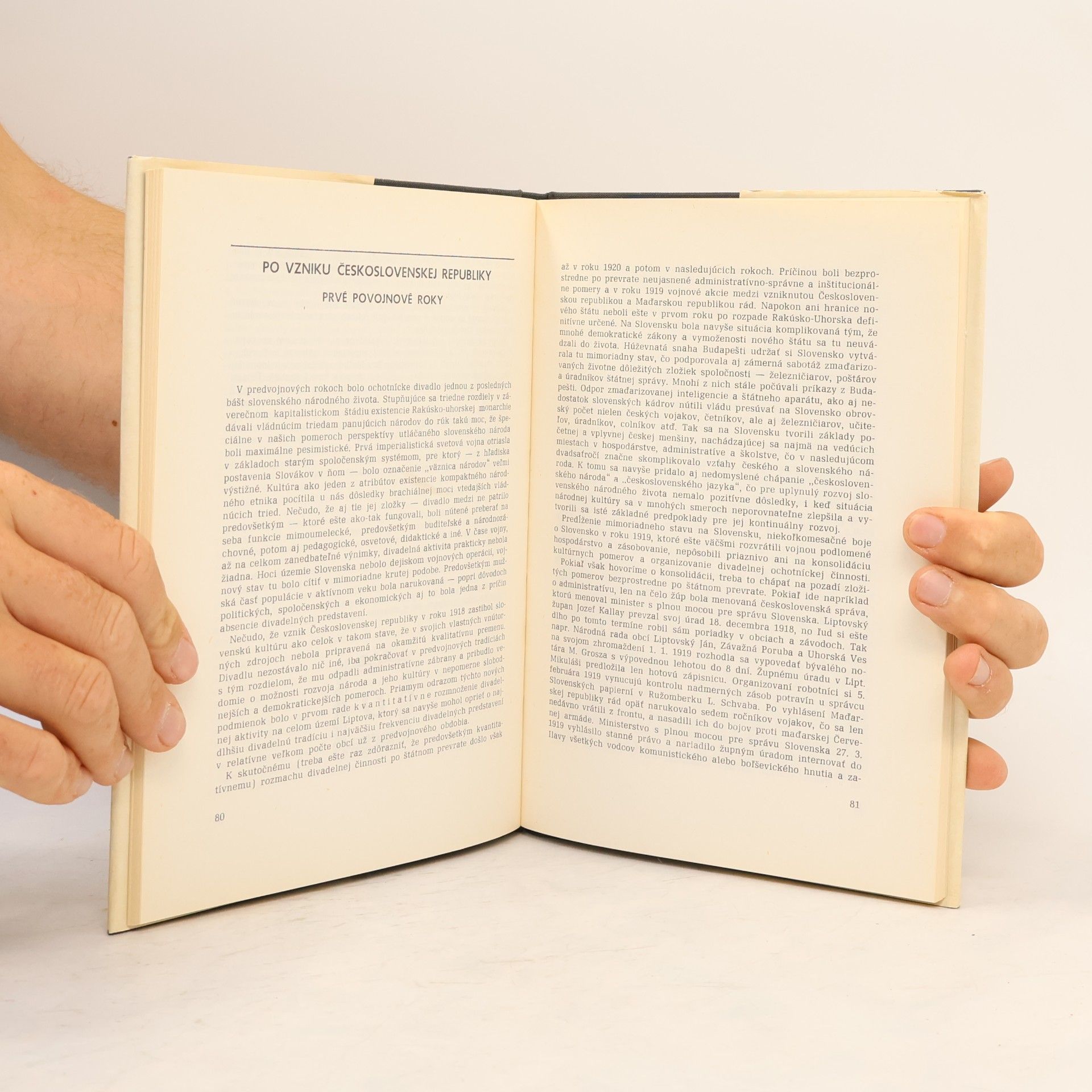 Milan Polák Divadlo v Liptovskom Mikuláši 1830 - 1980