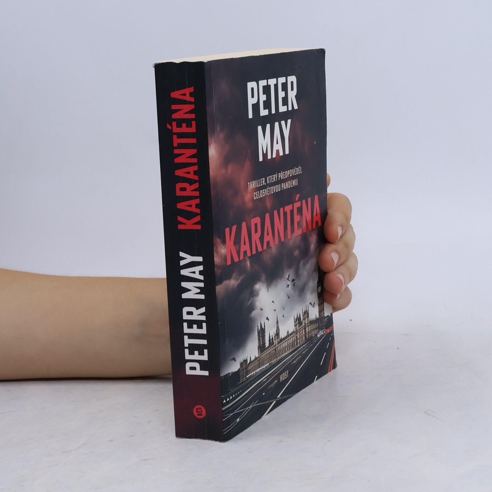 Peter May Karanténa