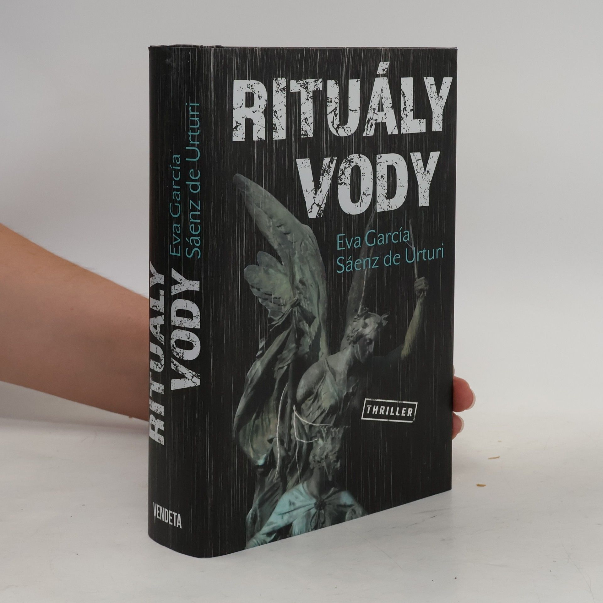 Eva García Sáenz Rituály vody