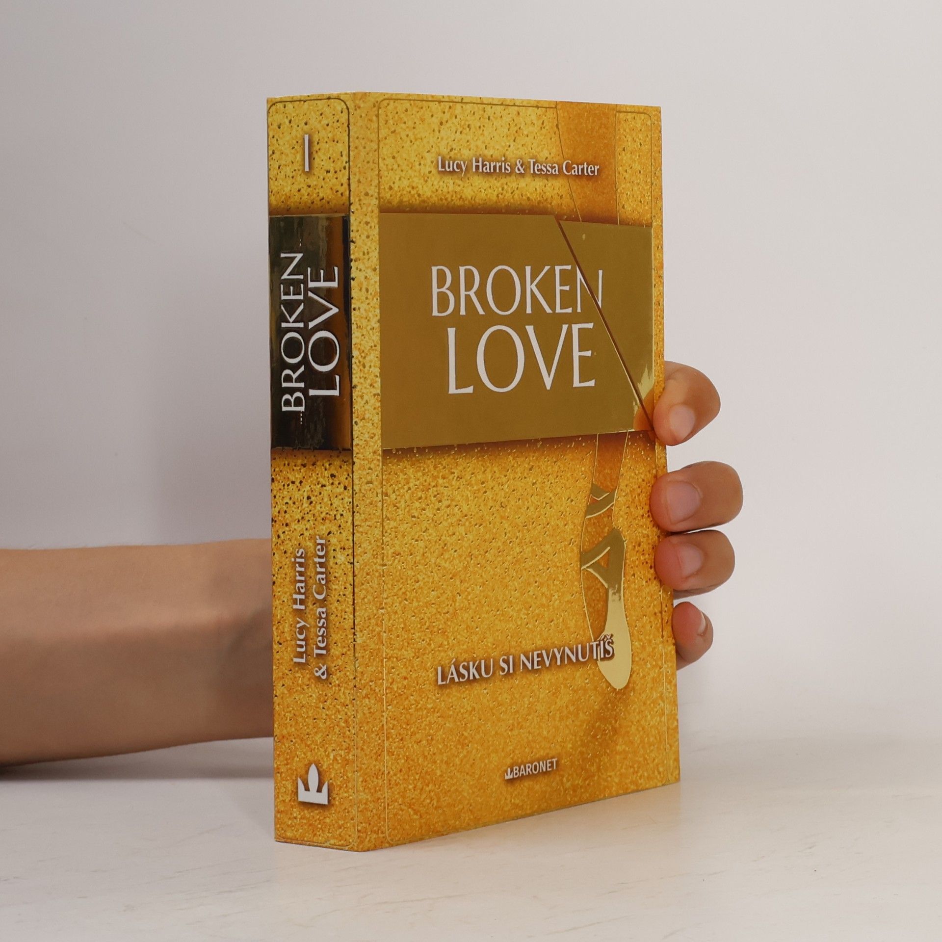 Tessa Carter Broken Love 1. Lásku si nevynutíš