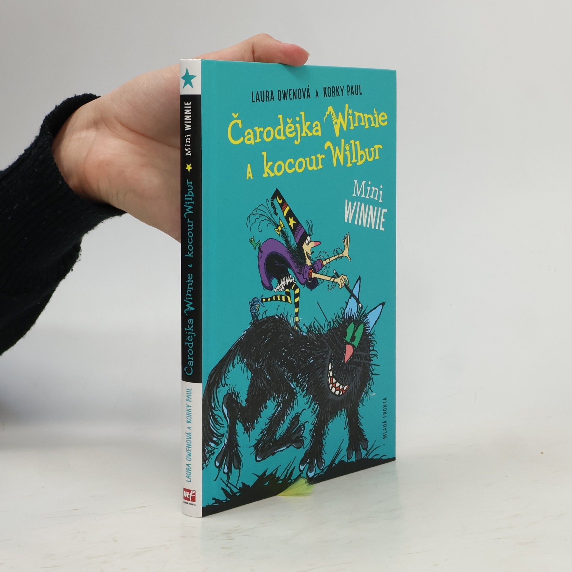 Laura Owen Čarodějka Winnie a kocour Wilbur. Mini Winnie