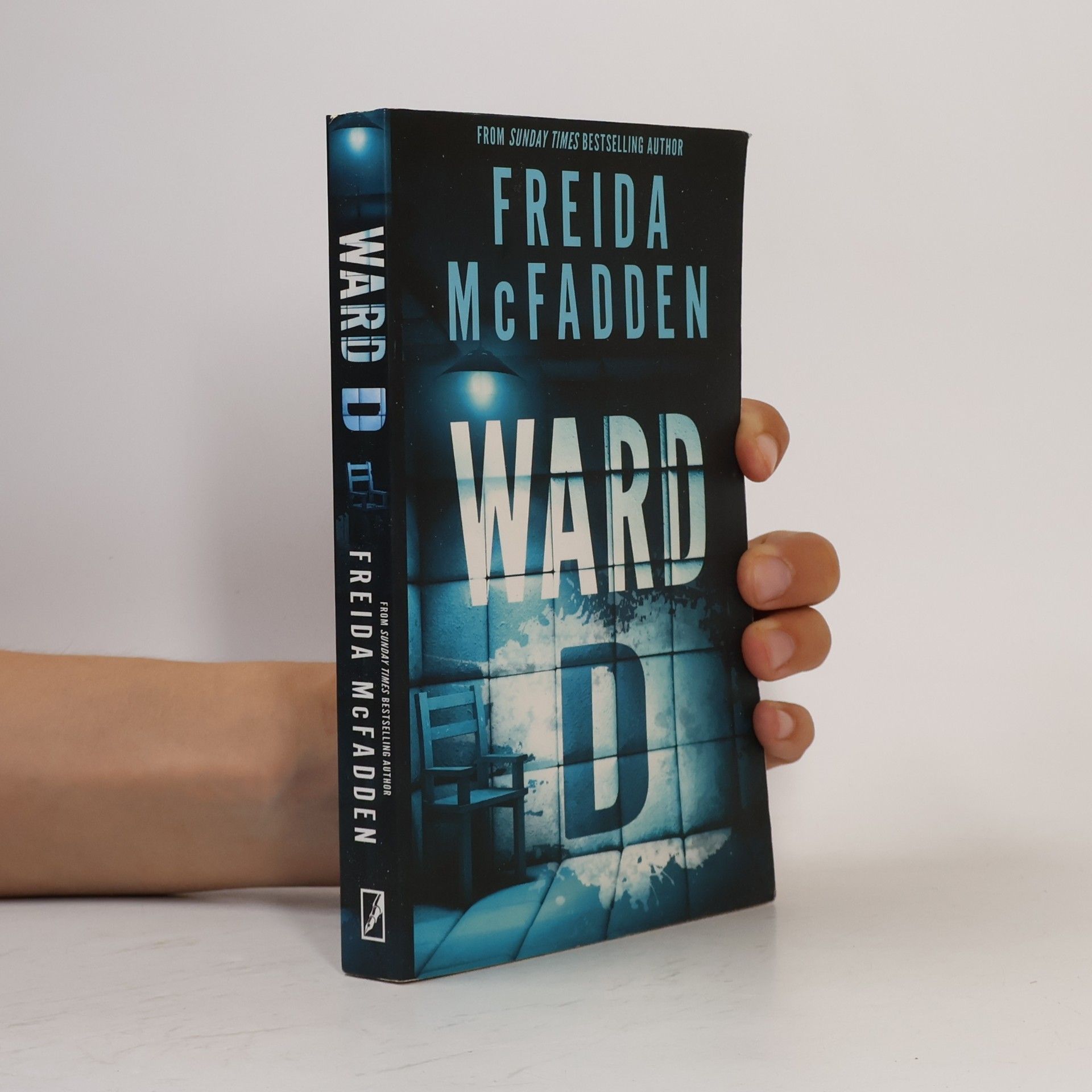 Freida McFadden Ward D