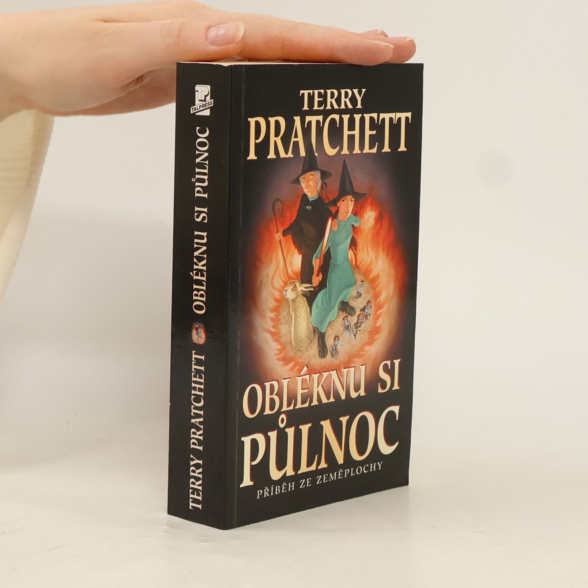 Terry Pratchett Obléknu si půlnoc