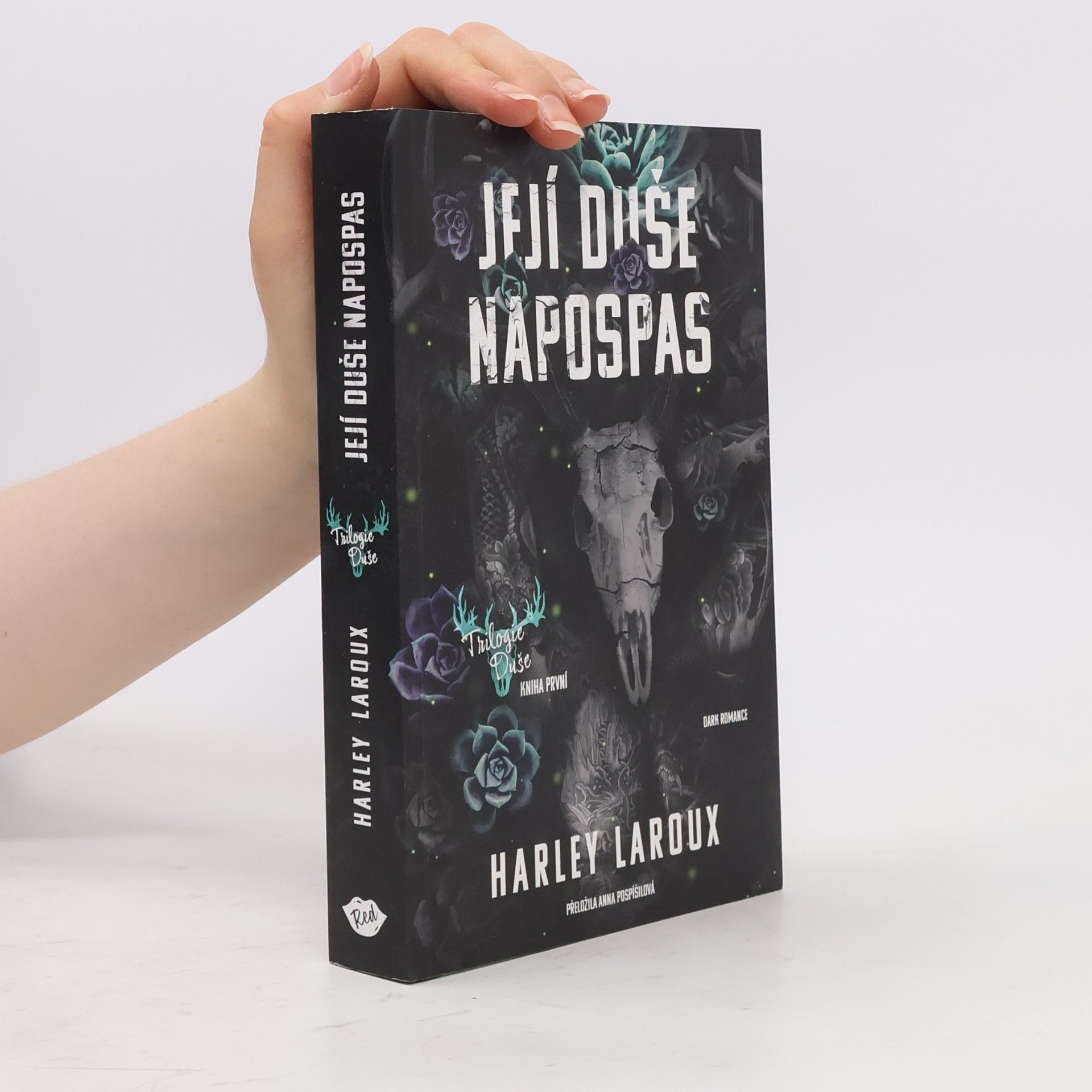 Harley Laroux Její duše napospas