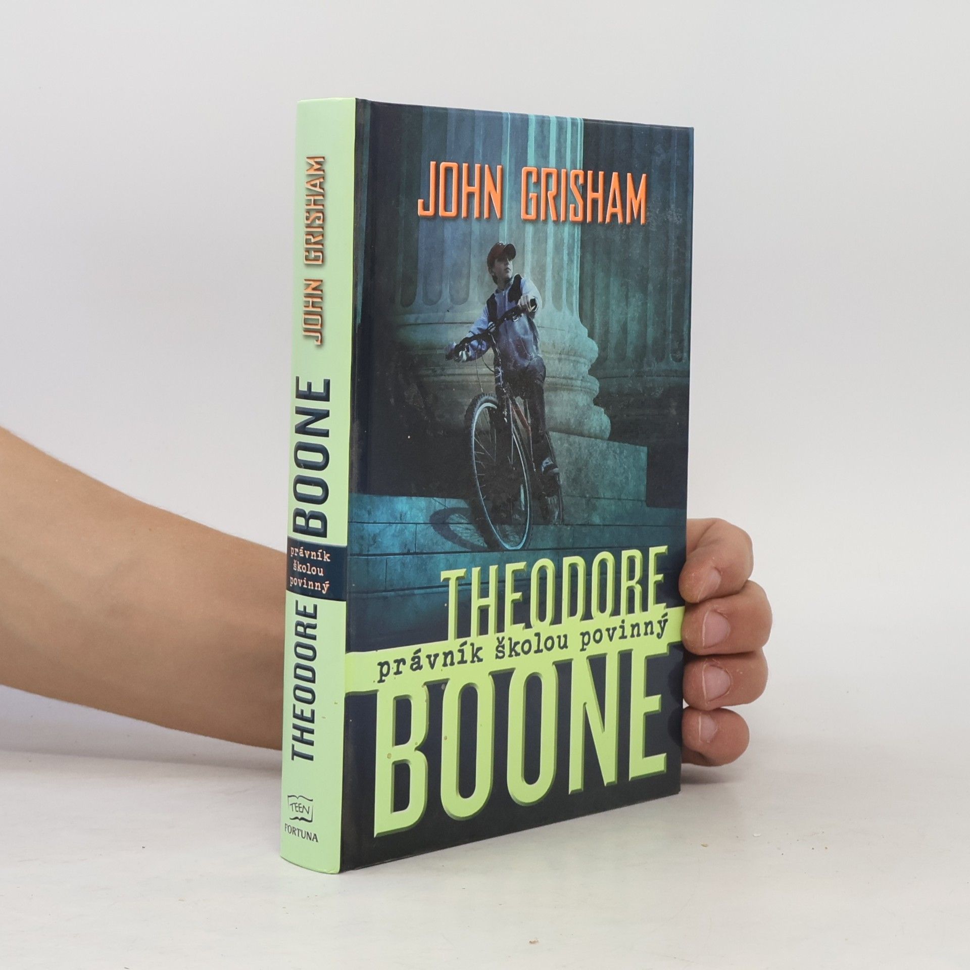 John Grisham Theodore Boone: Právník školou povinný