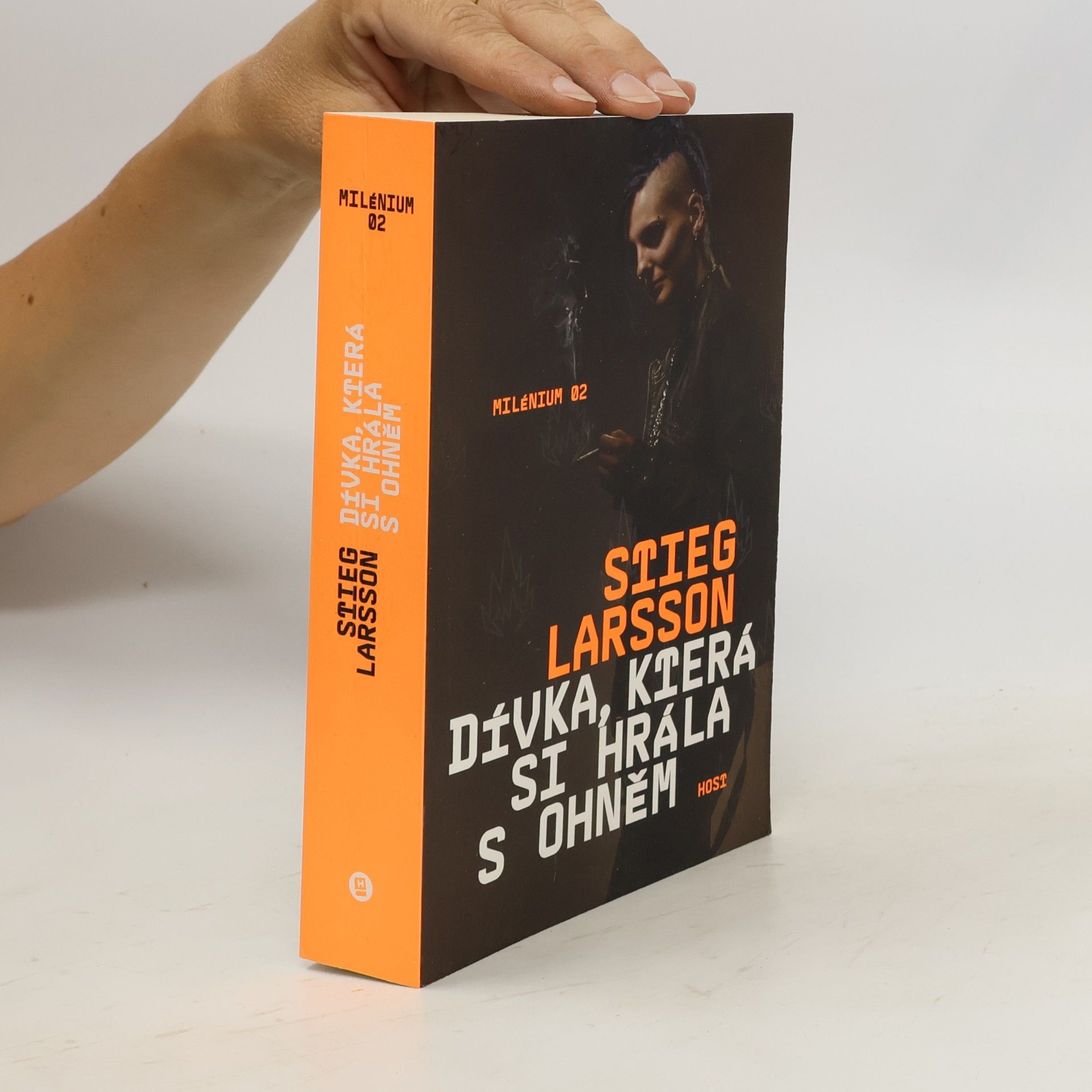 Stieg Larsson Dívka, která si hrála s ohněm