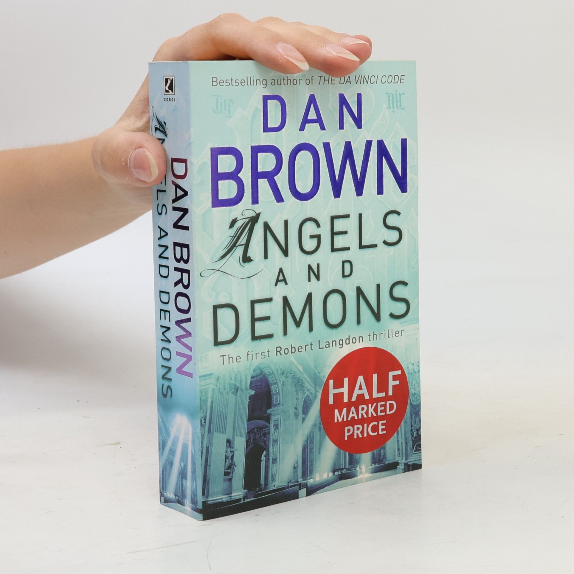 Dan Brown Angels and Demons