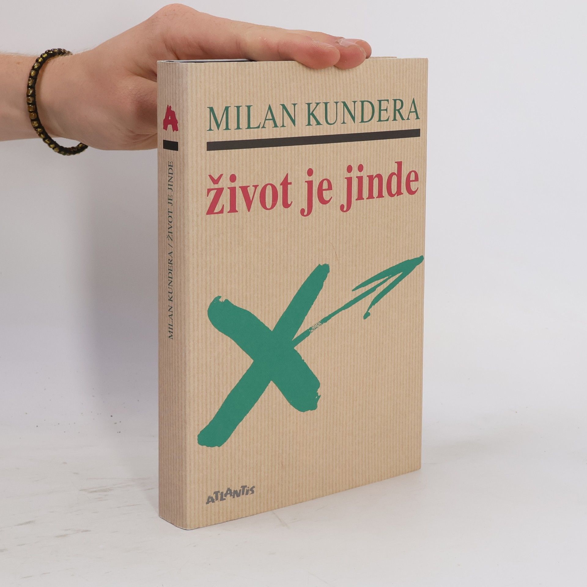 Milan Kundera Život je jinde