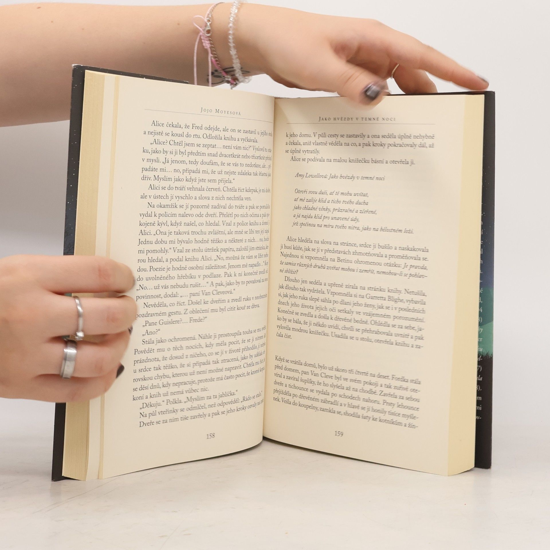 Jojo Moyes Jako hvězdy v temné noci