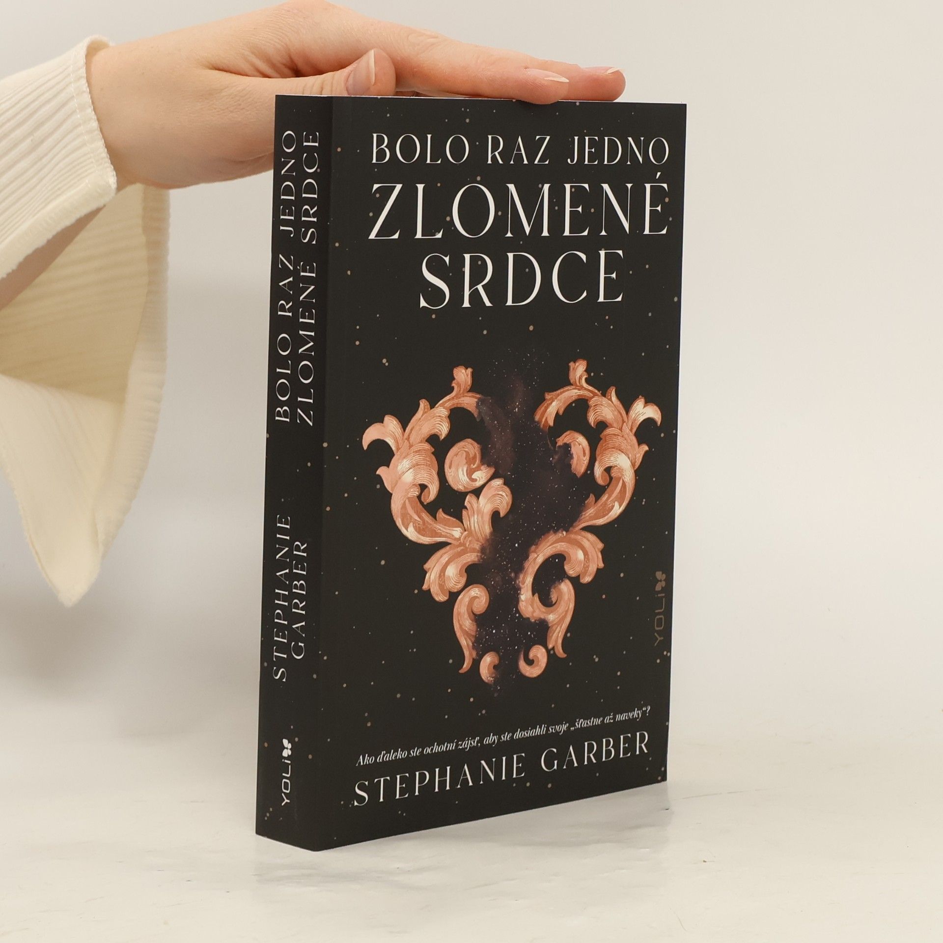 Stephanie Garber Bolo raz jedno zlomené srdce