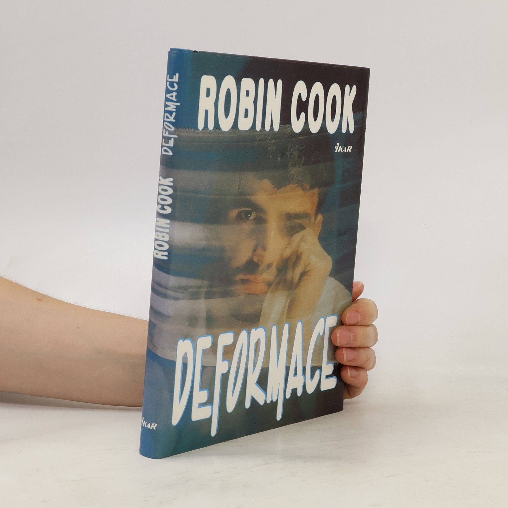 Robin Cook Deformace