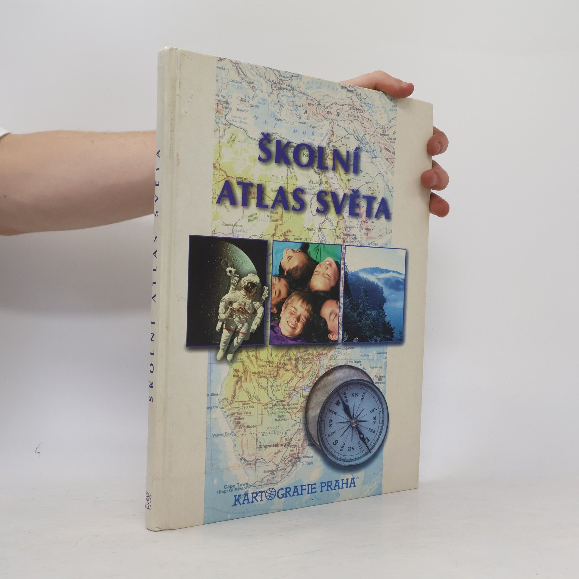 Věra Dobrovolná Školní atlas světa