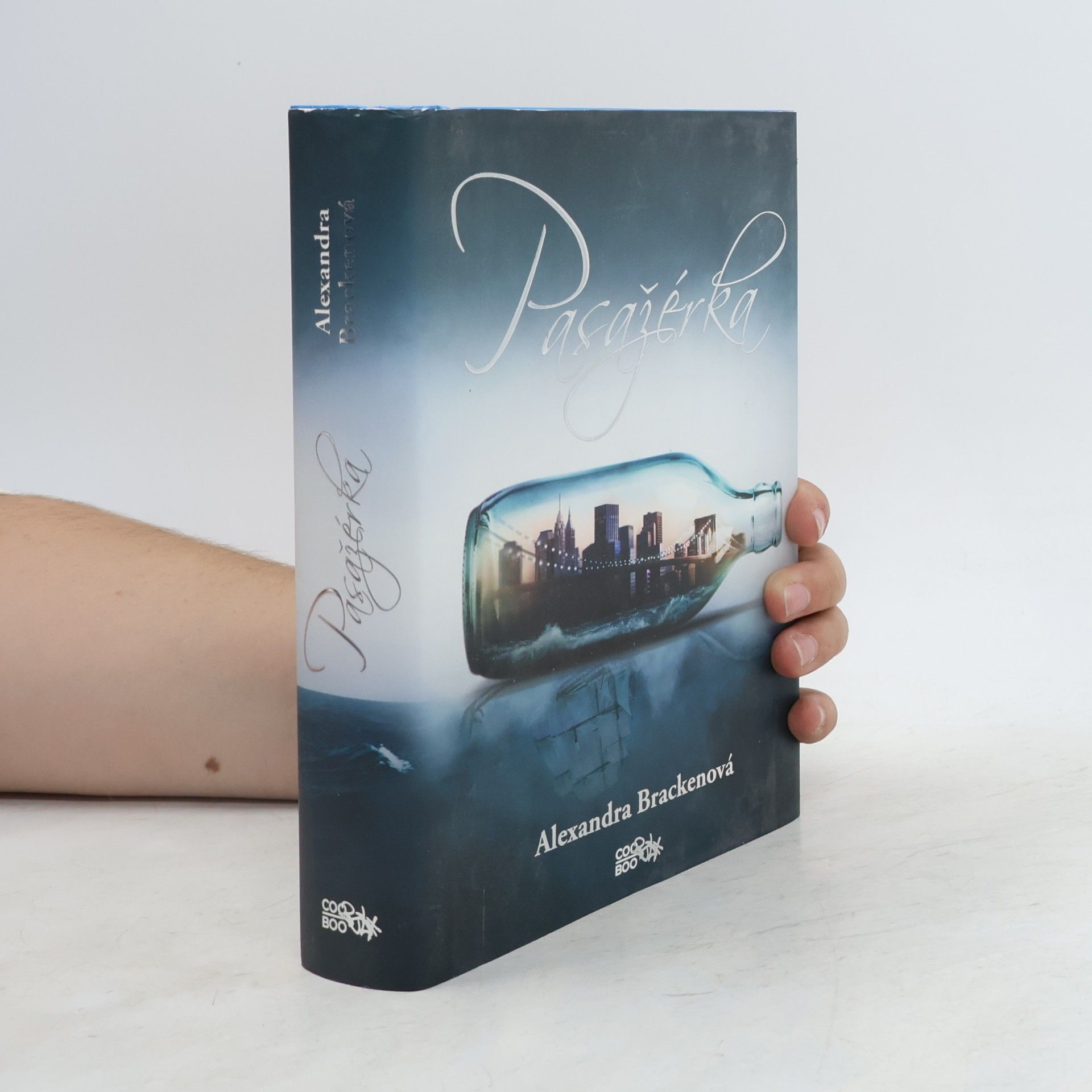 Alexandra Bracken Pasažérka