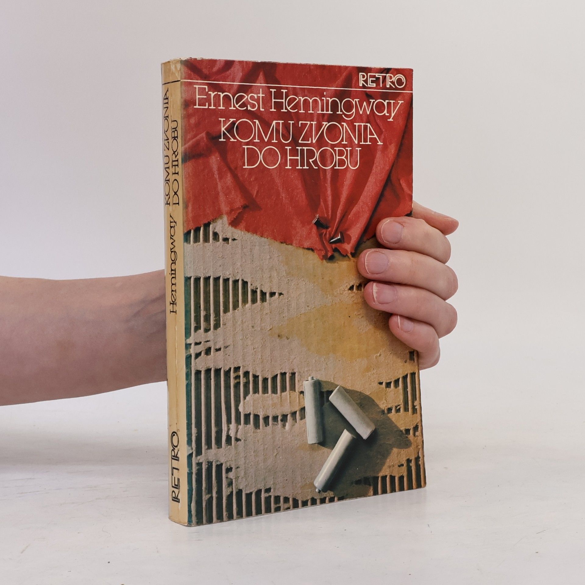 Ernest Hemingway Komu zvonia do hrobu
