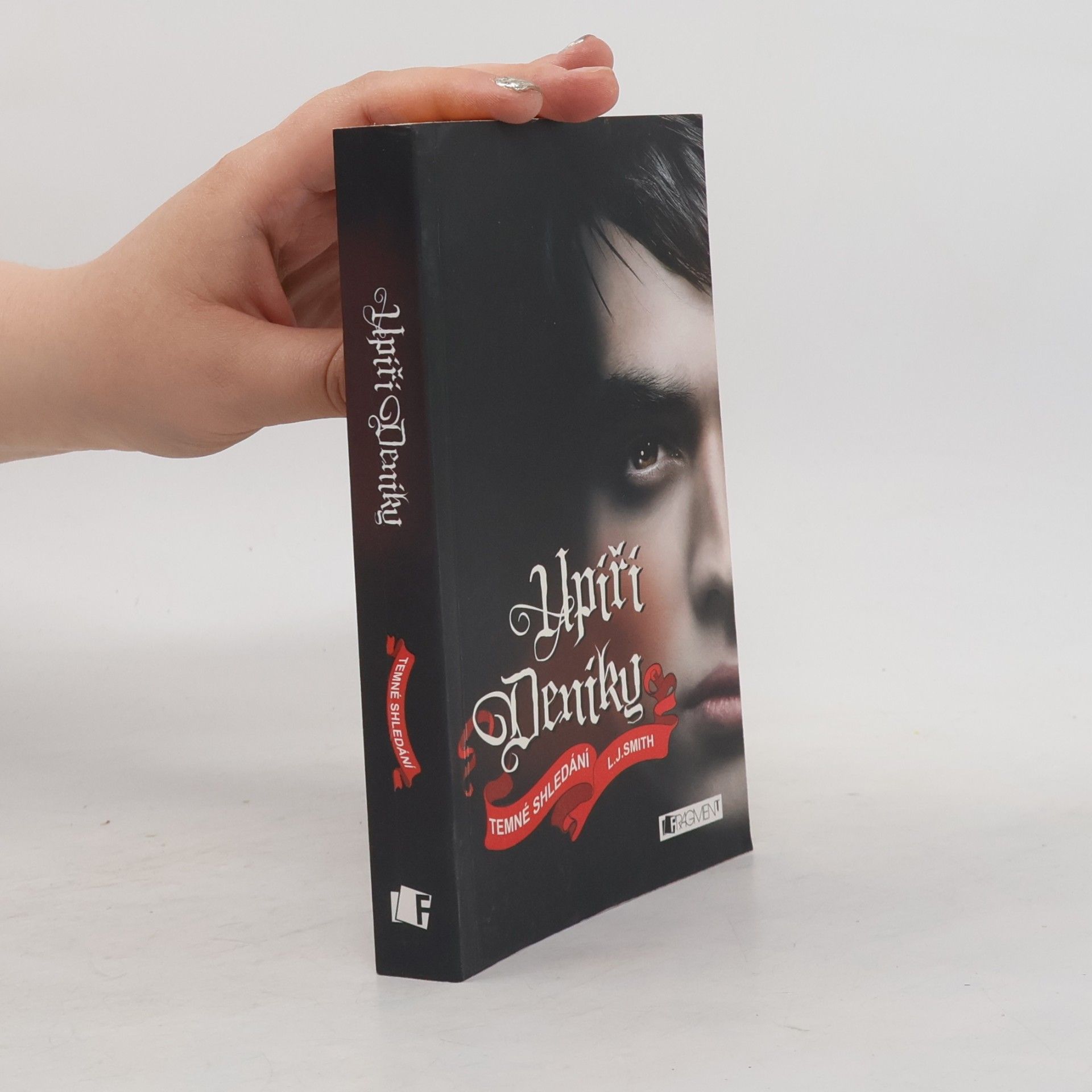 L. J. Smithová  Upíří deníky. Temné shledání