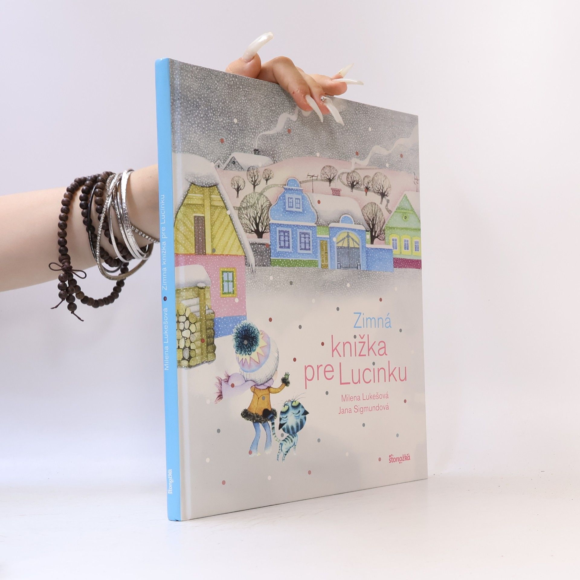 Milena Lukešová Zimná knižka pre Lucinku