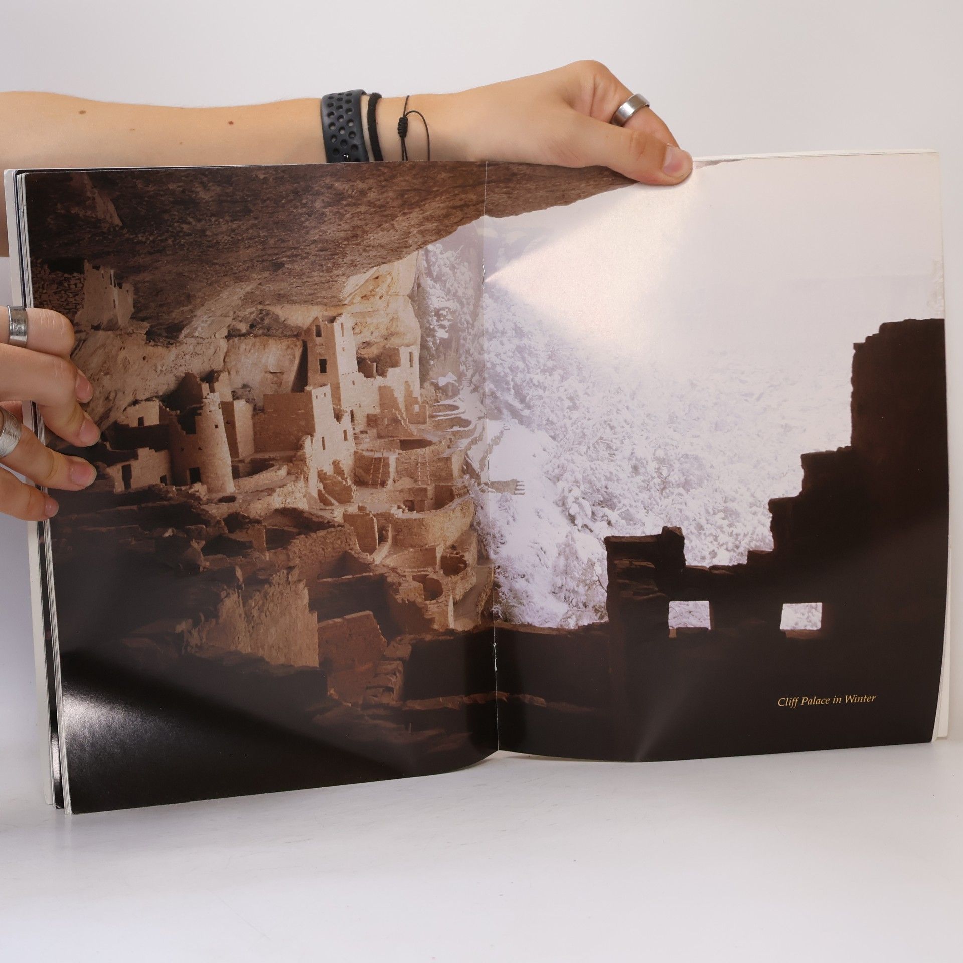 Gilbert R. Wenger The Story of Mesa Verde National Park