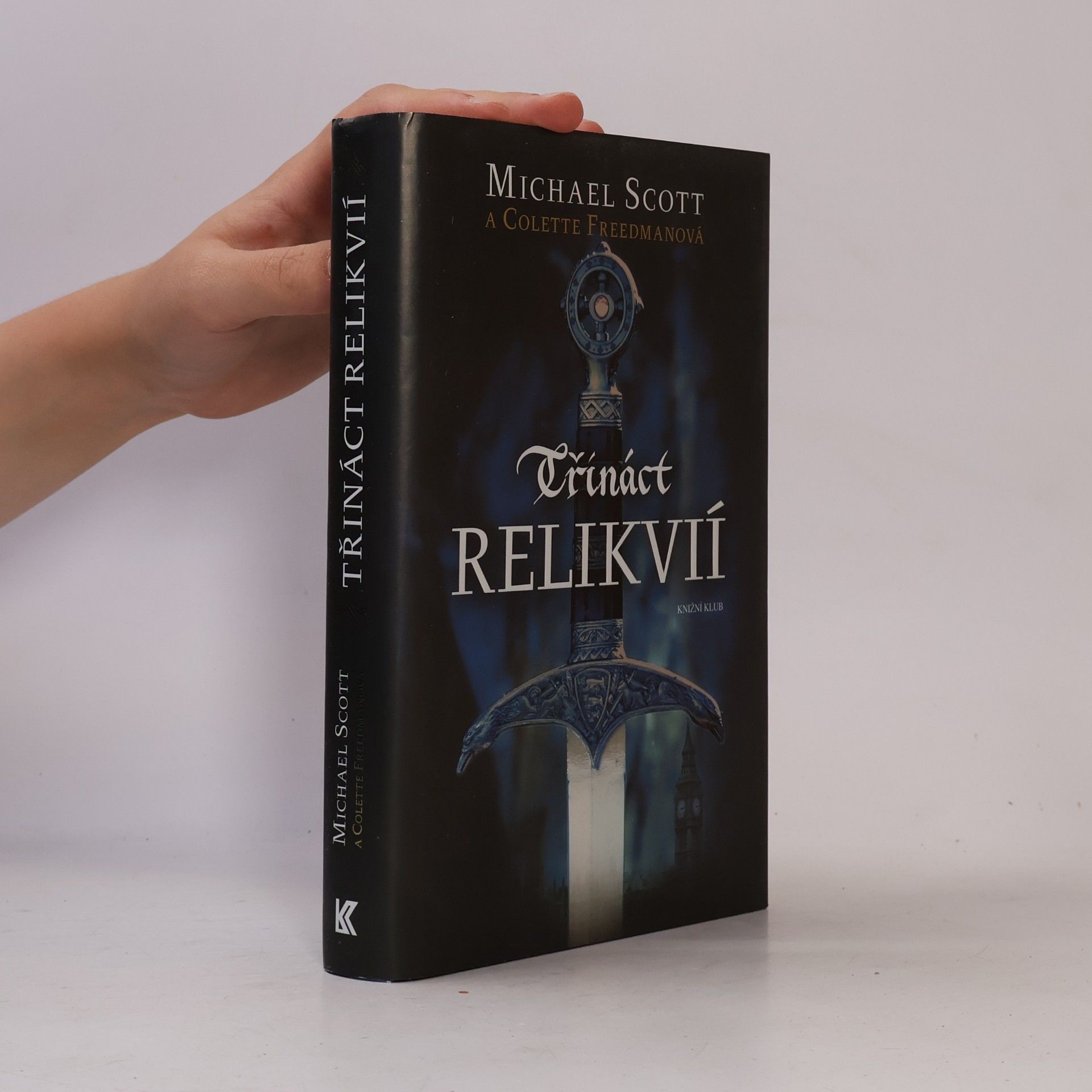 Třináct relikvií