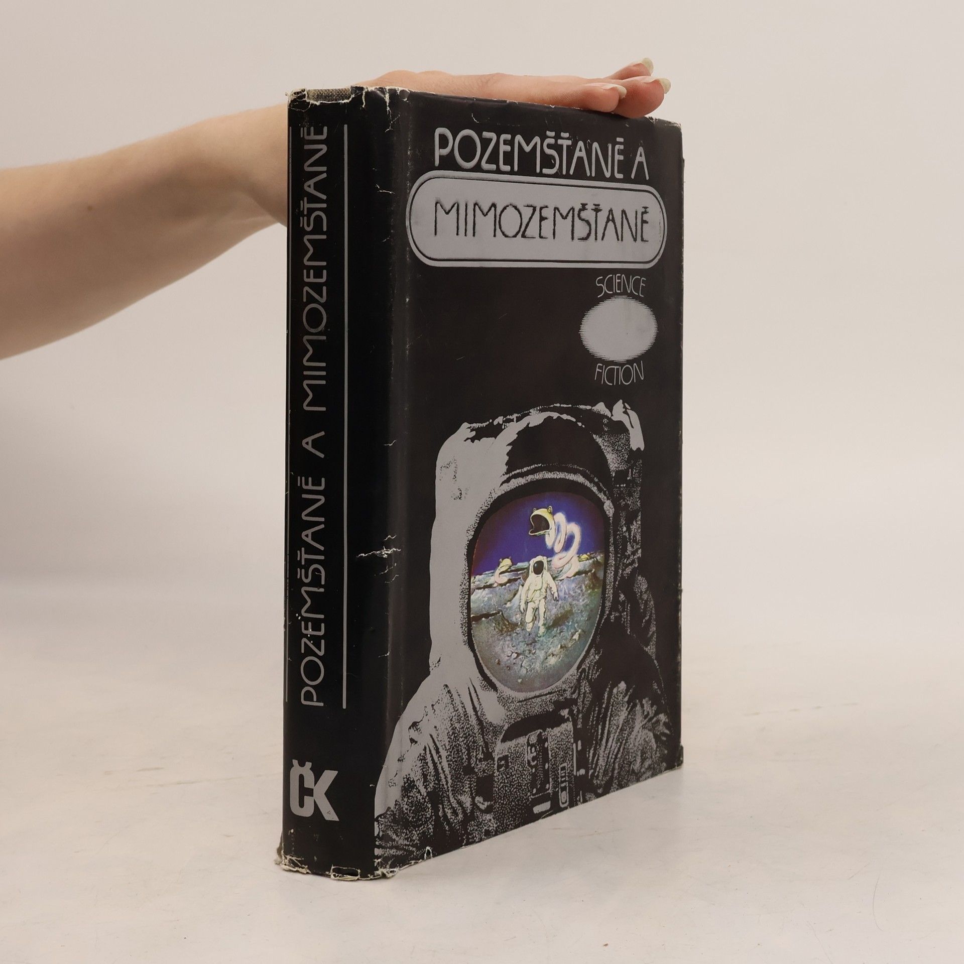 Autores varios Pozemšťané a mimozemšťané