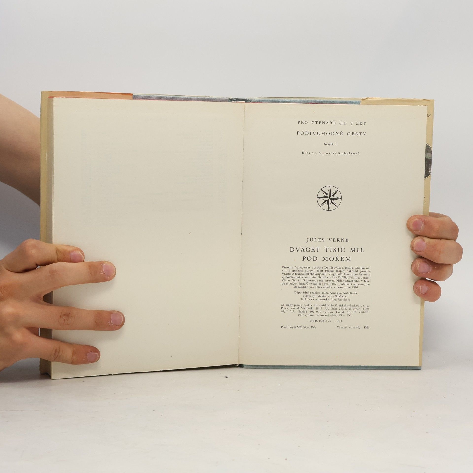 Jules Verne Dvacet tisíc mil pod mořem