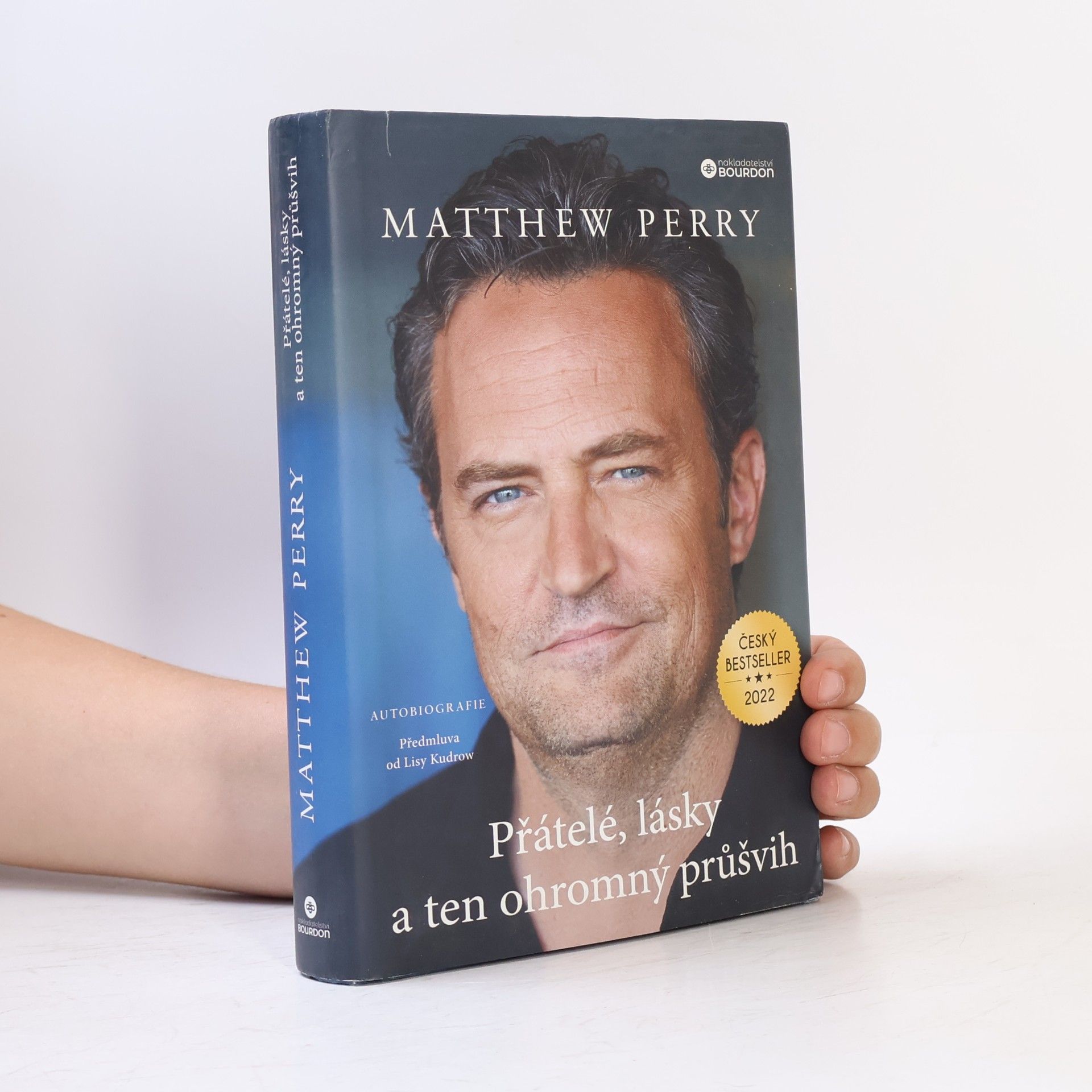 Matthew Perry Přátelé, lásky a ten ohromný průšvih