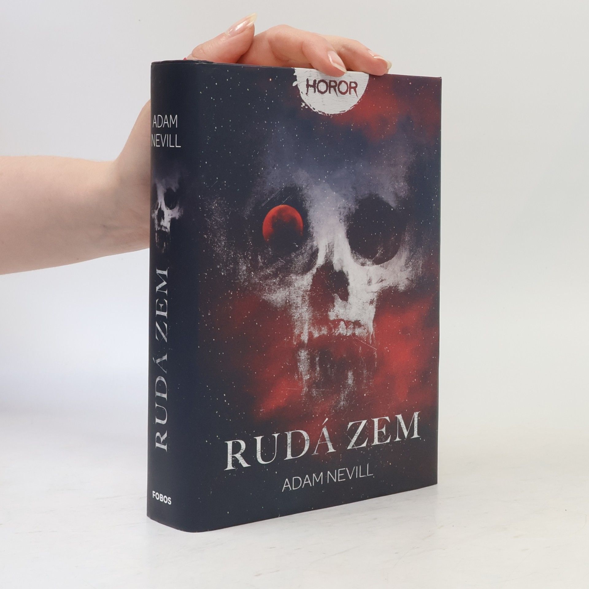 Adam Nevill Rudá zem