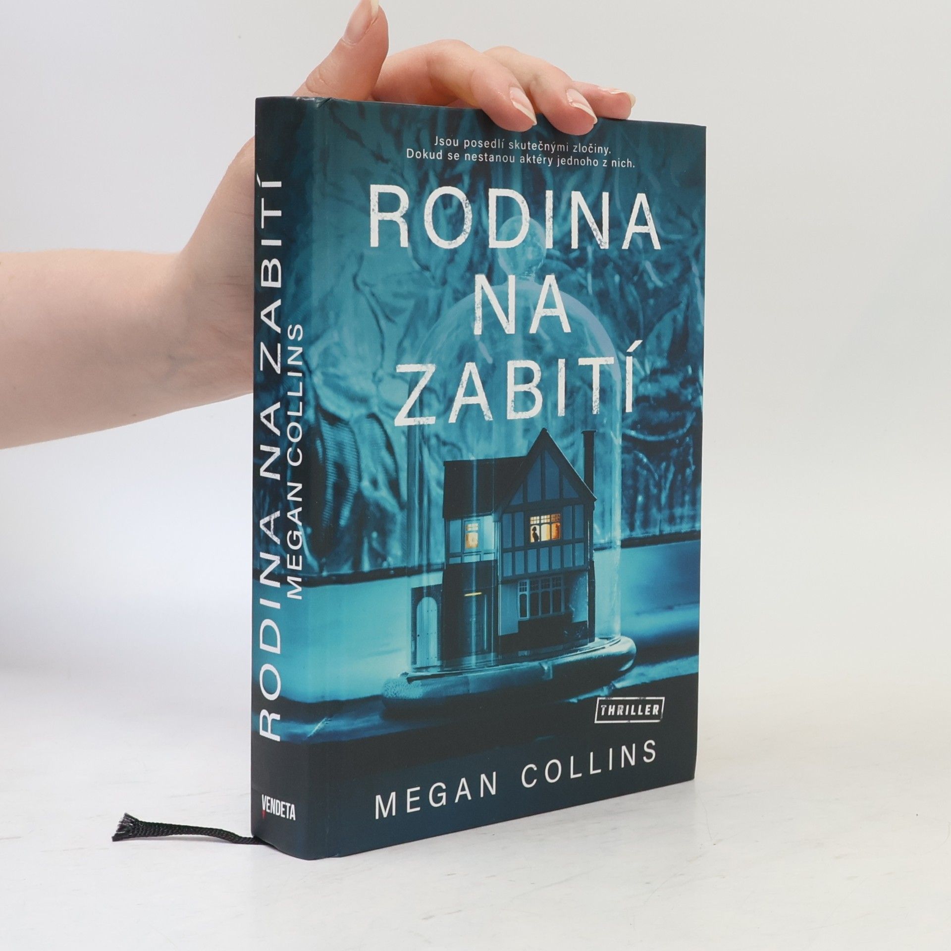 Megan Collins Rodina na zabití