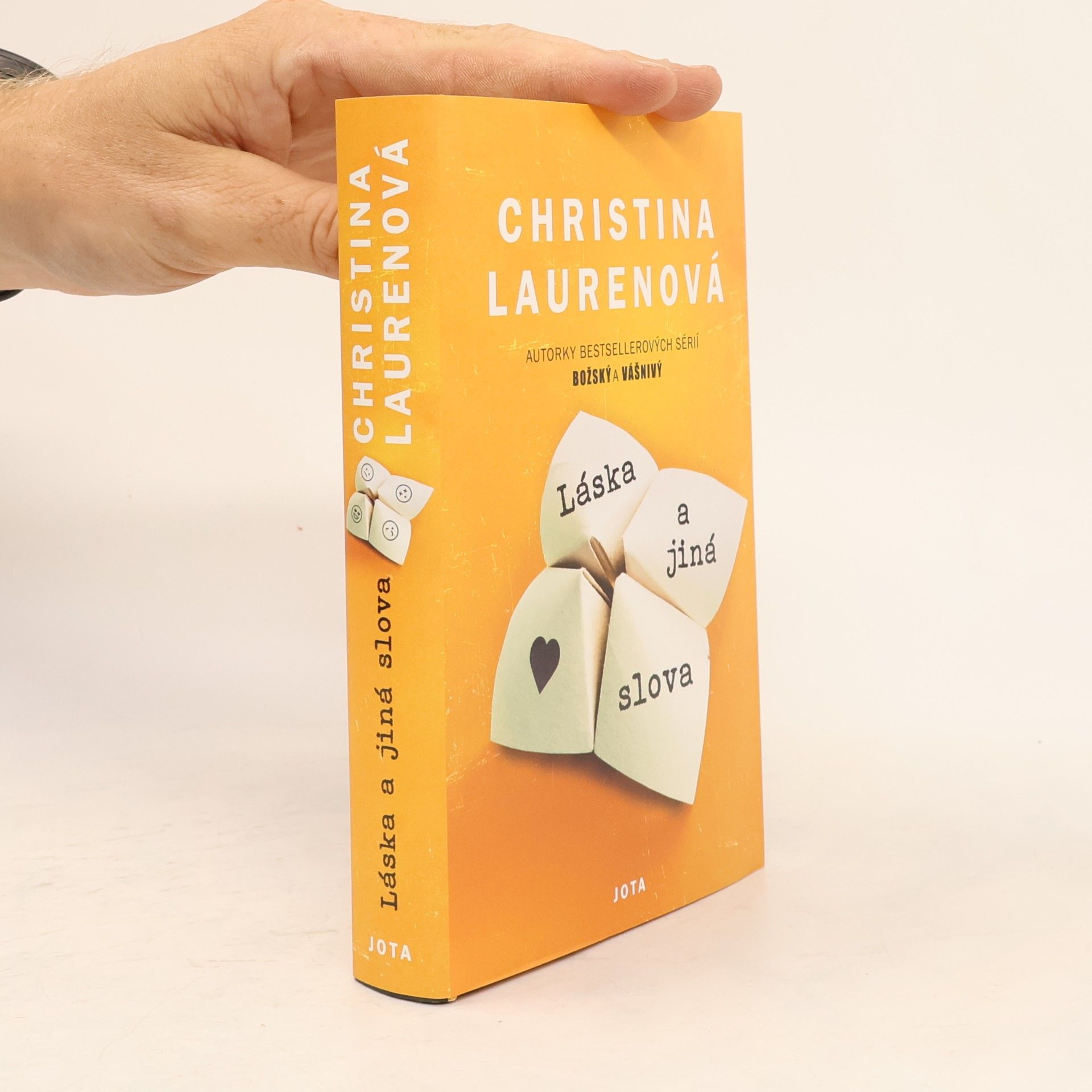 Christina Lauren Láska a jiná slova