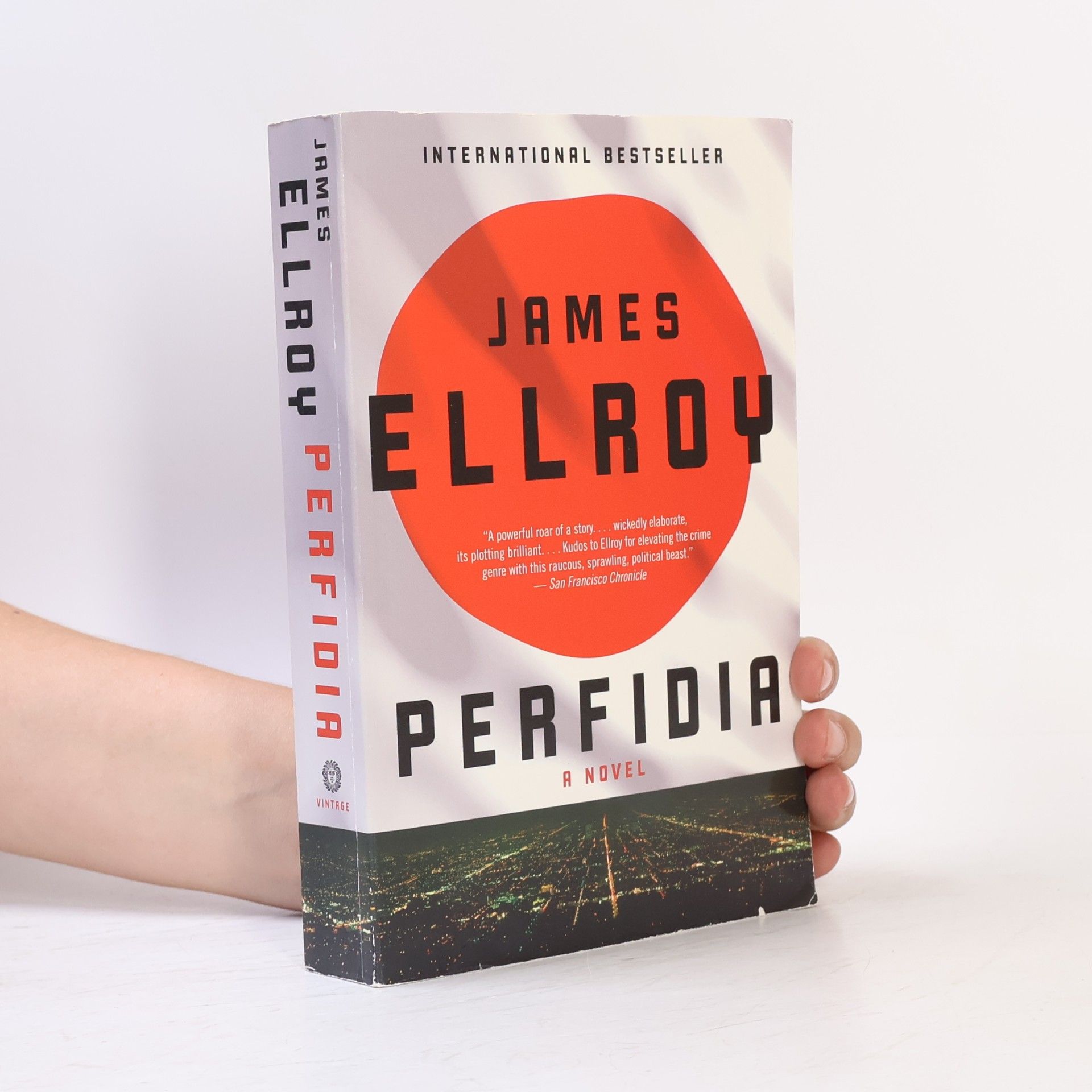 James Ellroy Perfidia, English edition