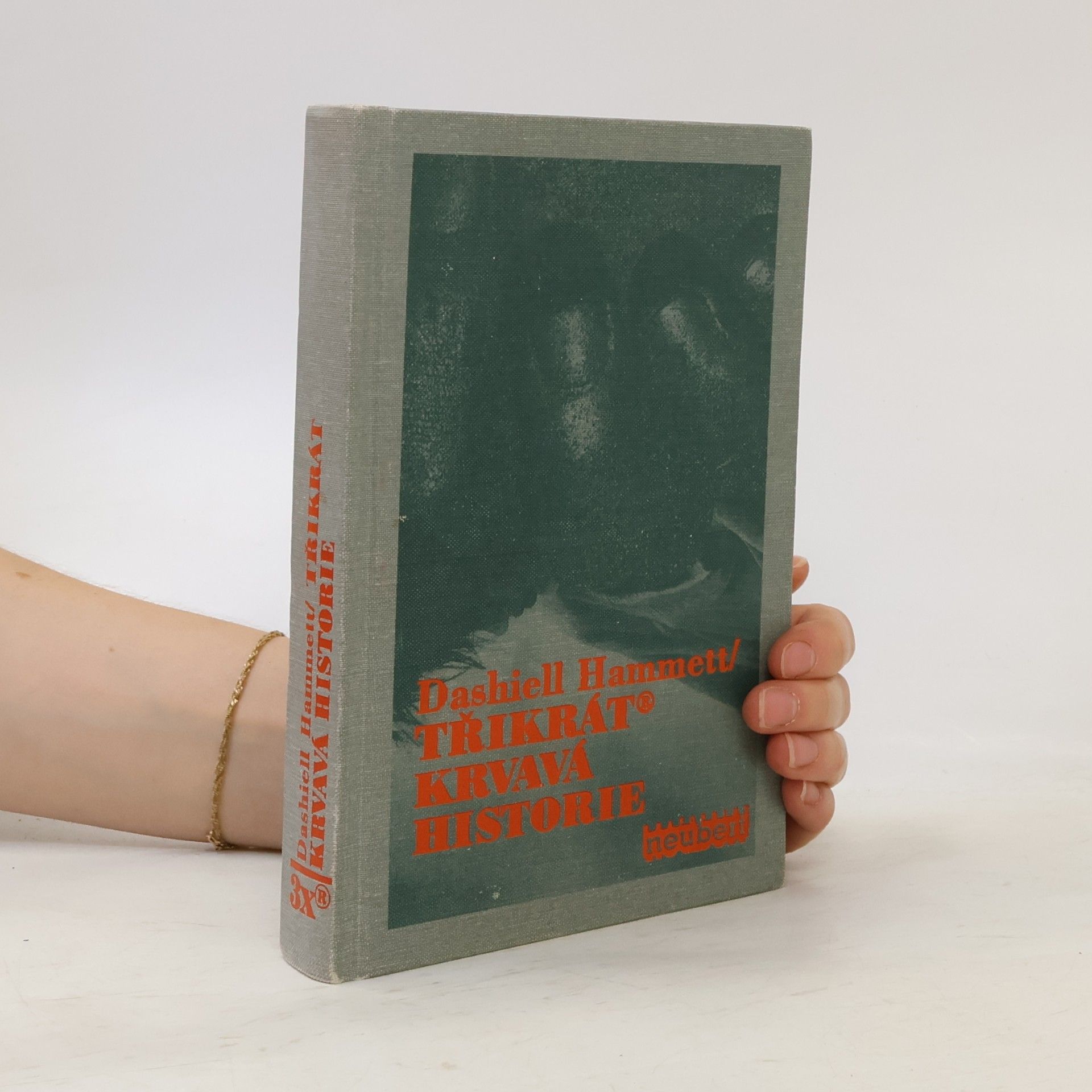 Dashiell Hammett Třikrát krvavá historie