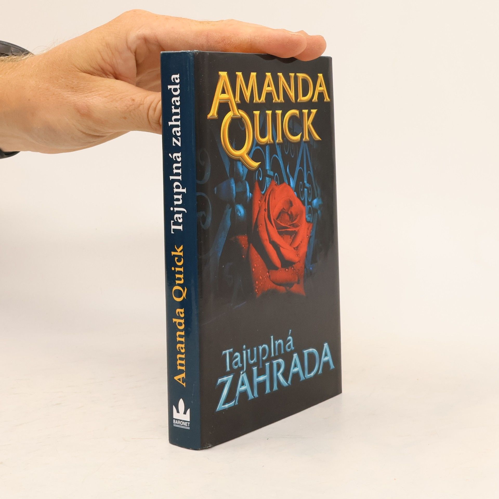 Amanda Quick Tajuplná zahrada