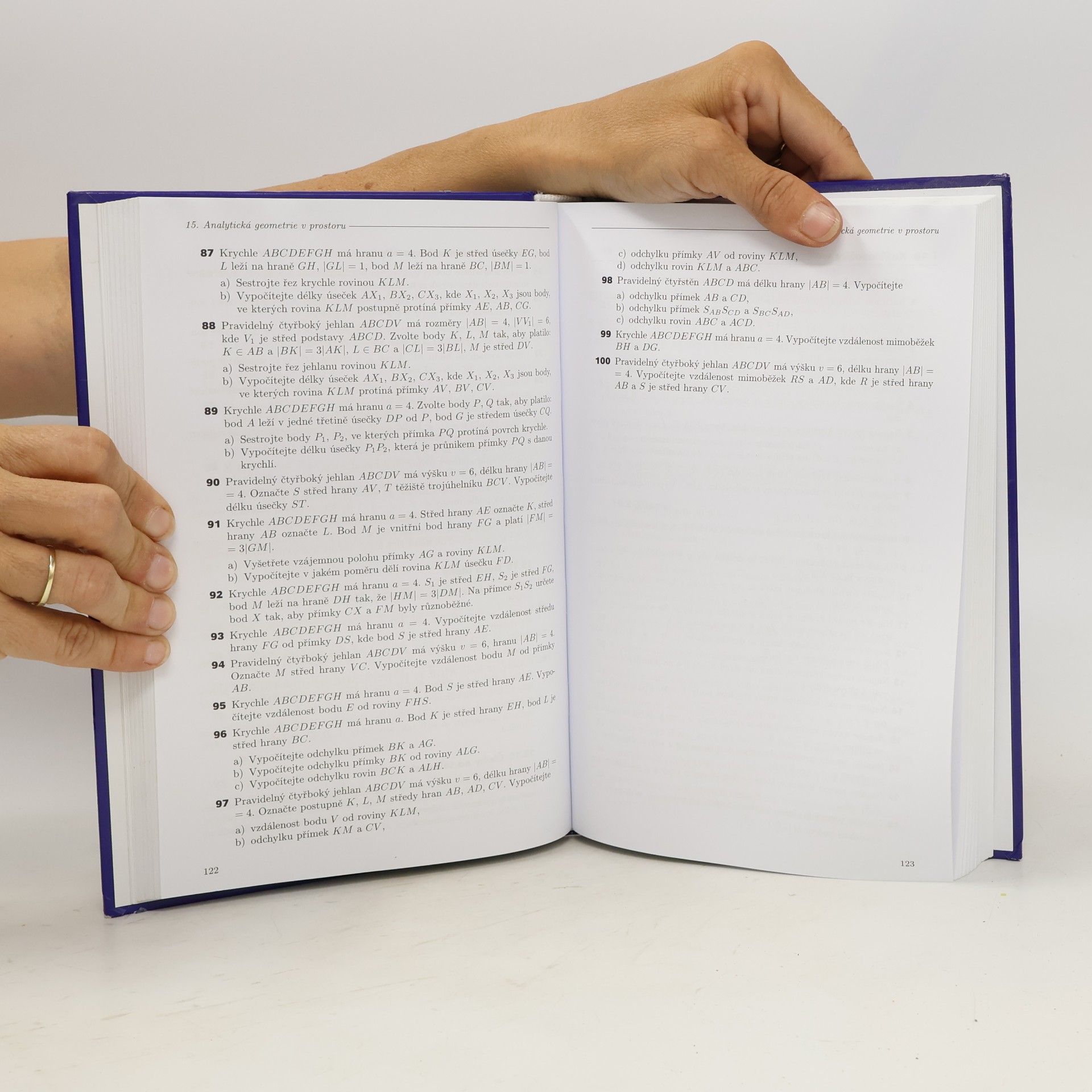 Jindra Petáková Matematika. Příprava k maturitě a k přijímacím zkouškám na vysoké školy