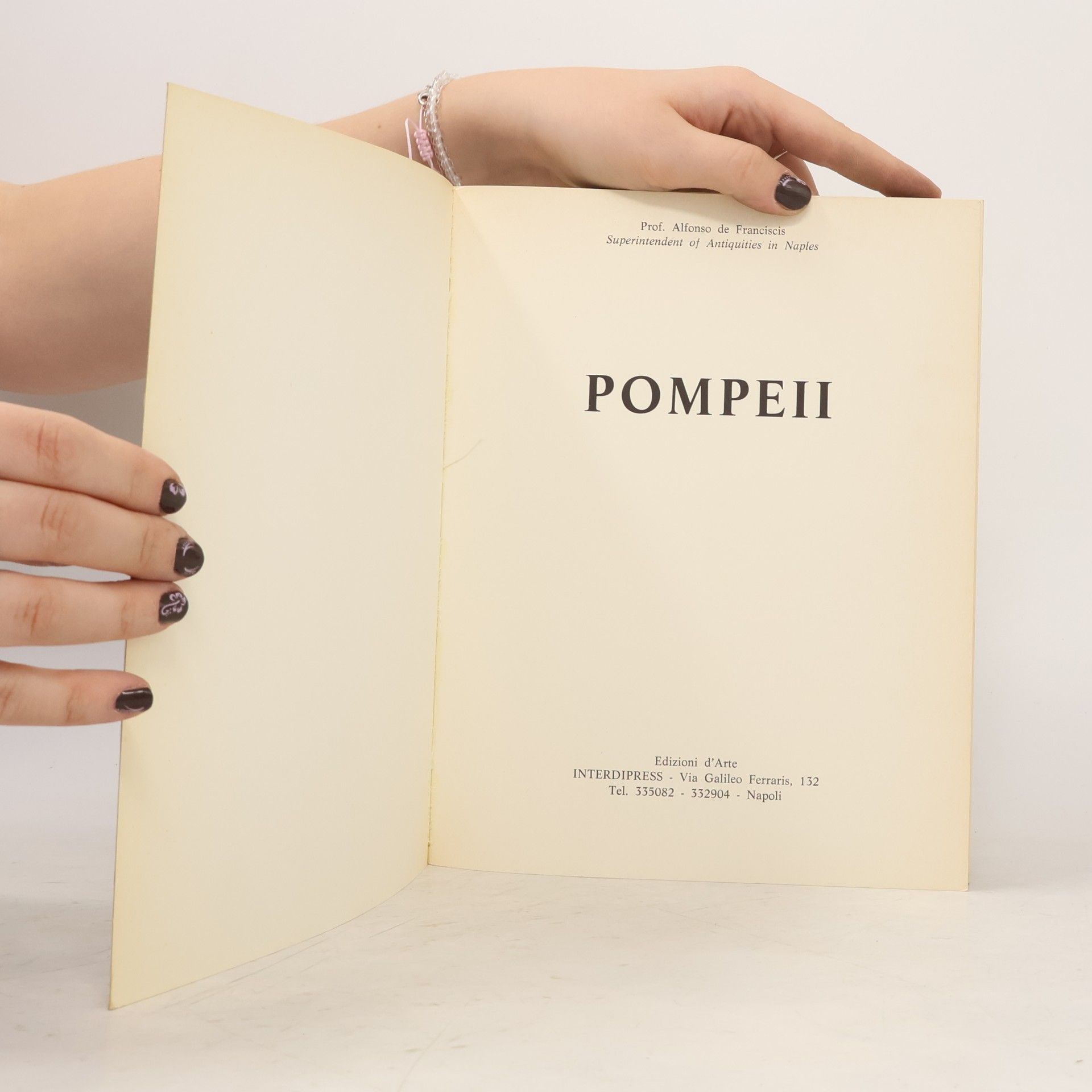 Various authors Pompeii