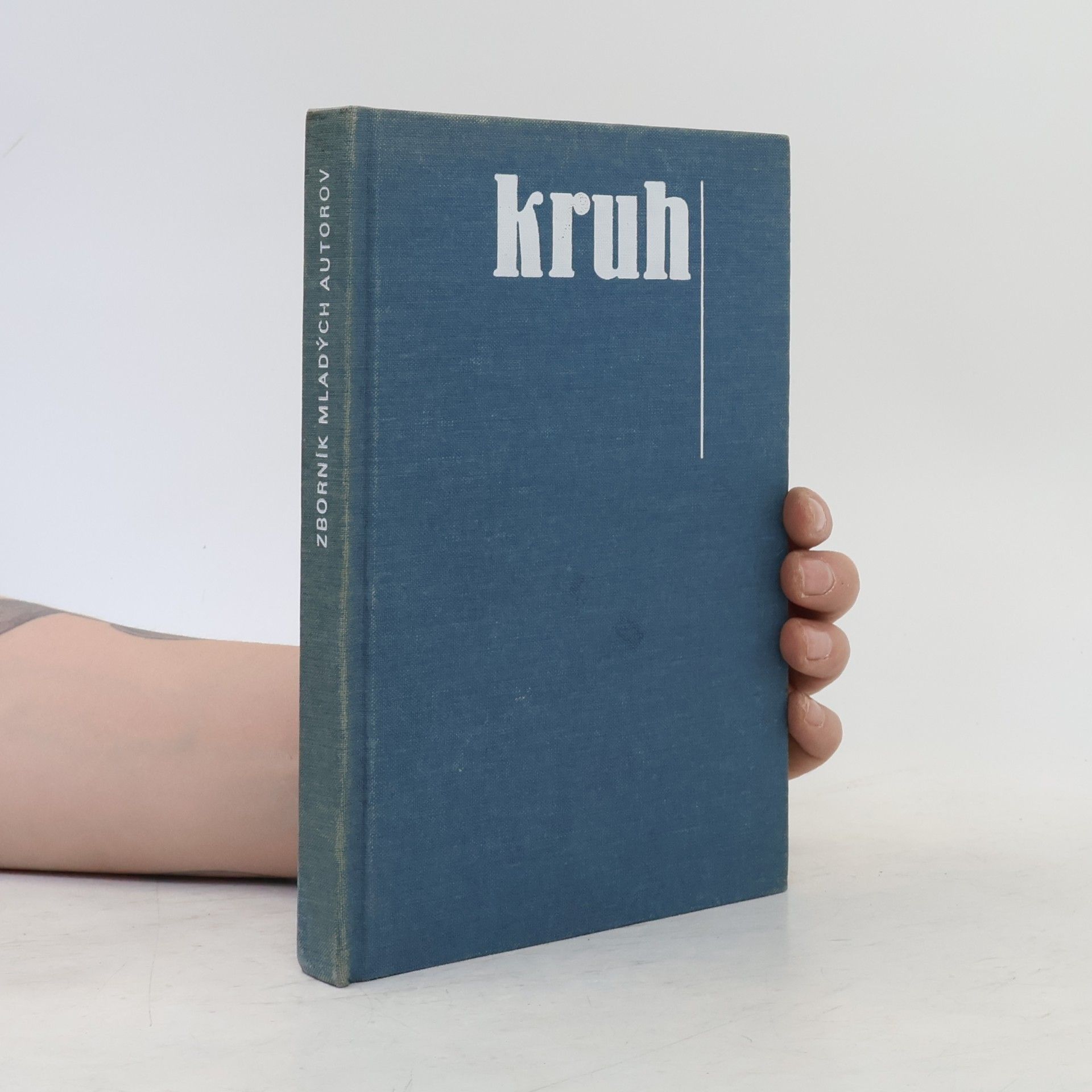 Autores varios Kruh