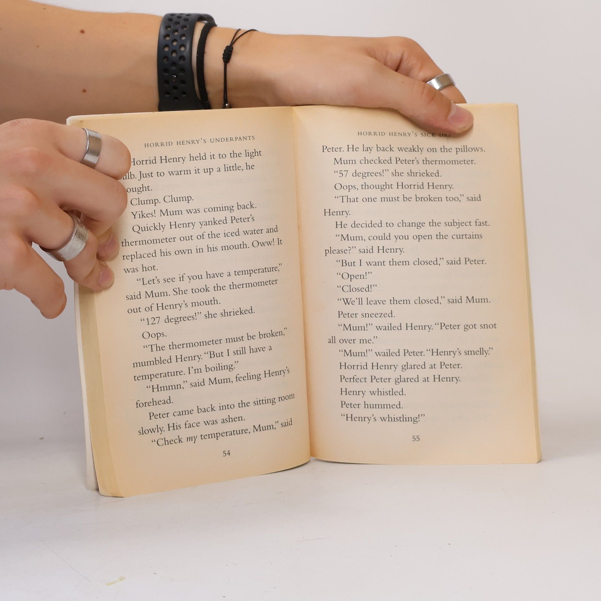 Francesca Simon Horrid Henry's underpants