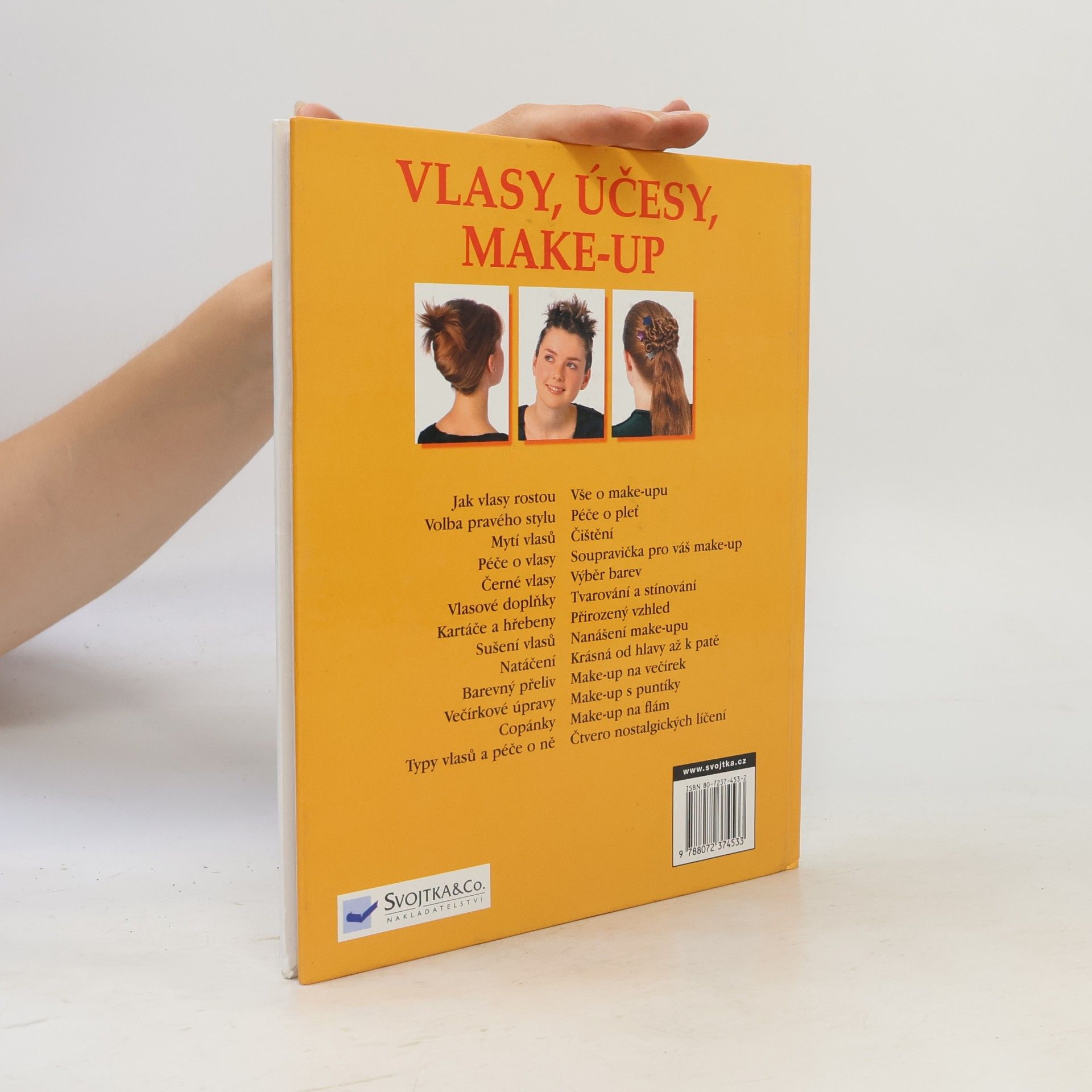 Philippa Wingate Vlasy, účesy a make-up