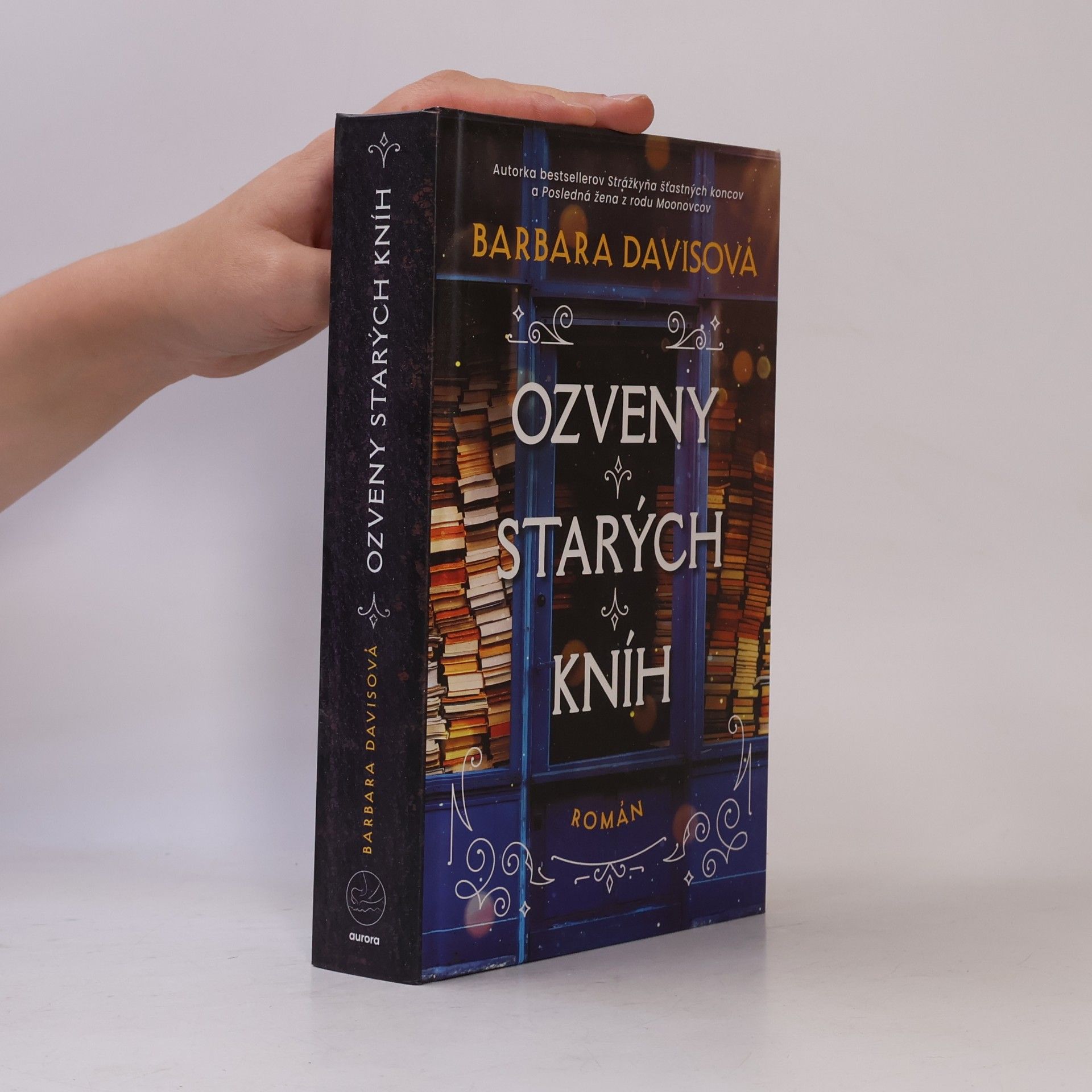 Barbara Davis Ozveny starých kníh