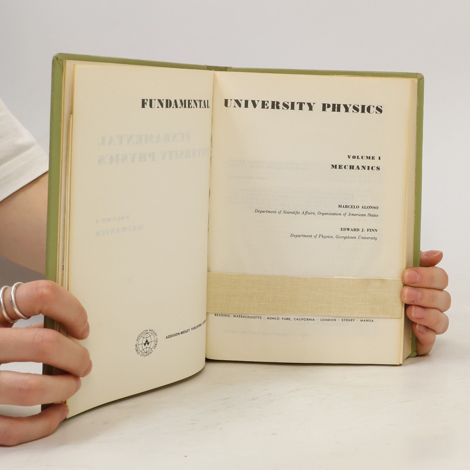 Marcelo Alonso Fundamental University Physics I.: Mechanics