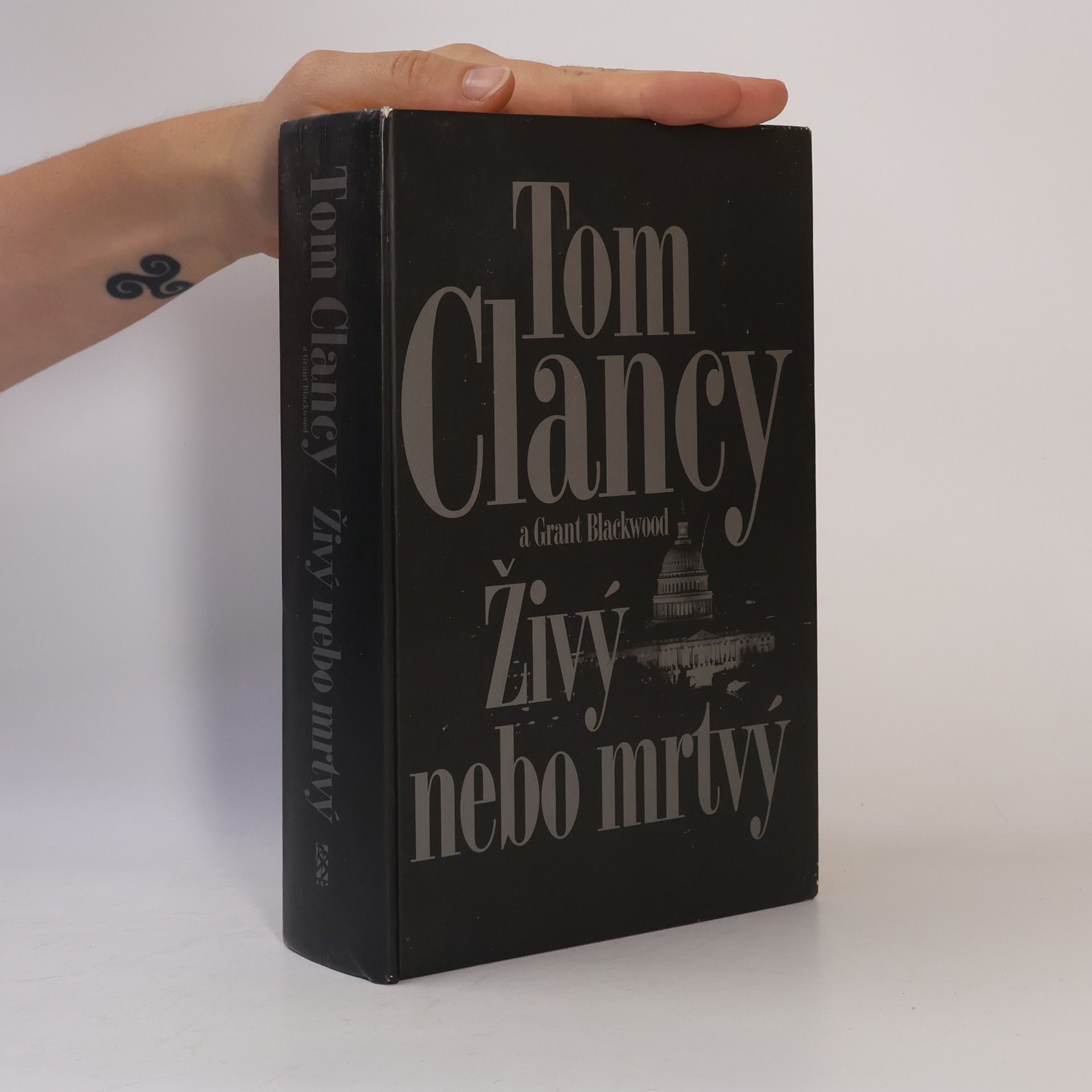 Tom Clancy Živý nebo mrtvý