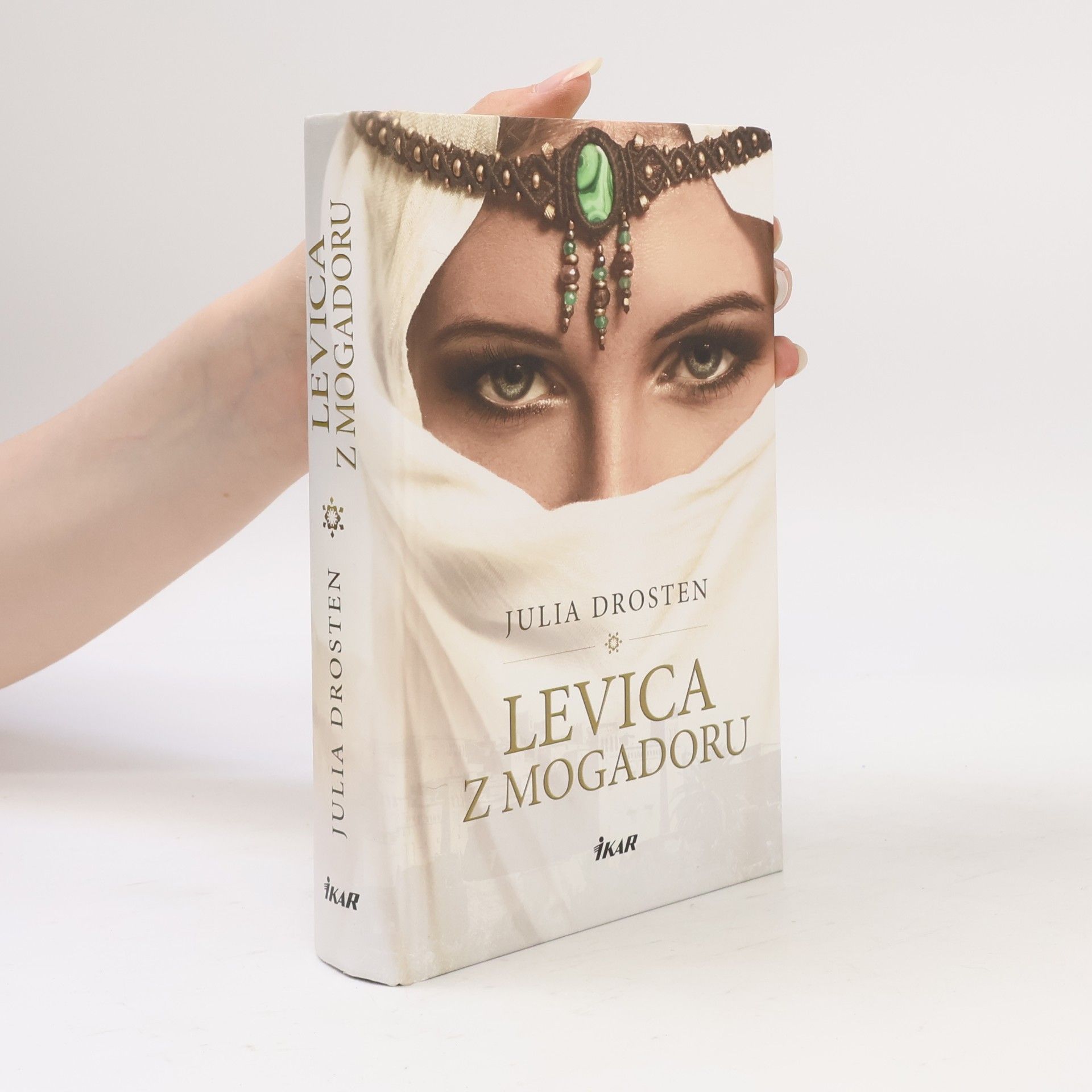 Julia Drosten Levica z Mogadoru