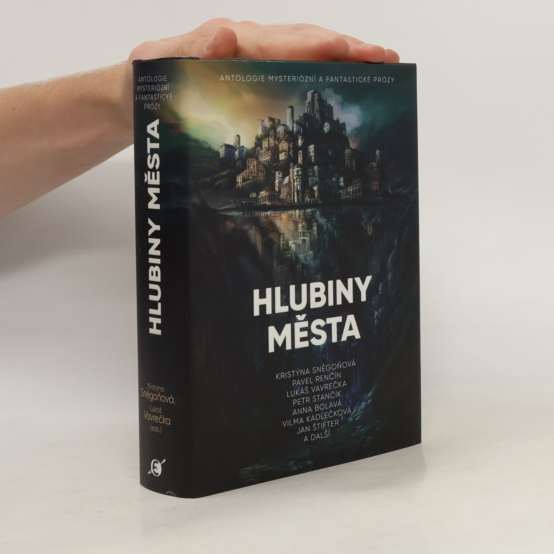 Kolektiv autorů Hlubiny města: antologie mysteriózní a fantastické prózy