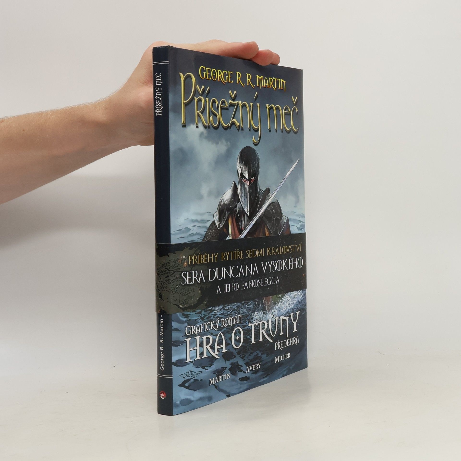 George R. R. Martin Přísežný meč
