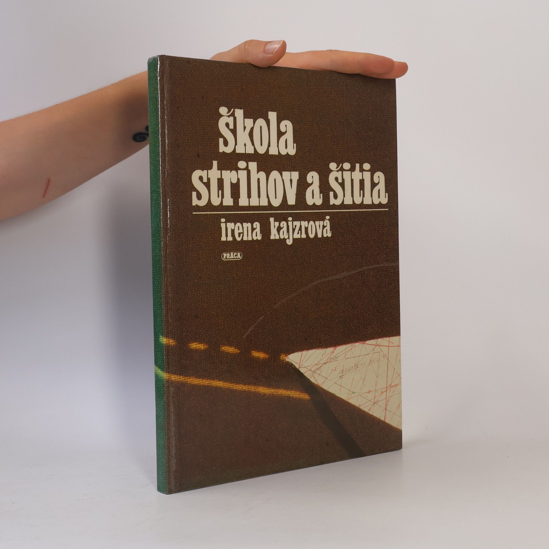 Irena Kajzrová Škola strihov a šitia