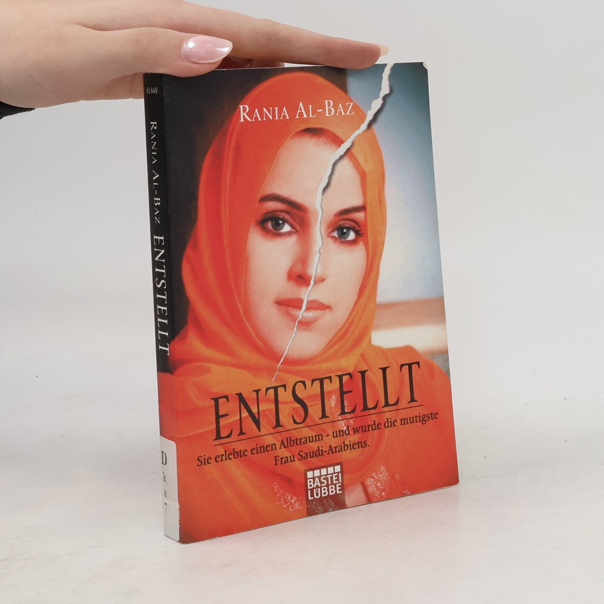 Rania Al-Baz Entstellt