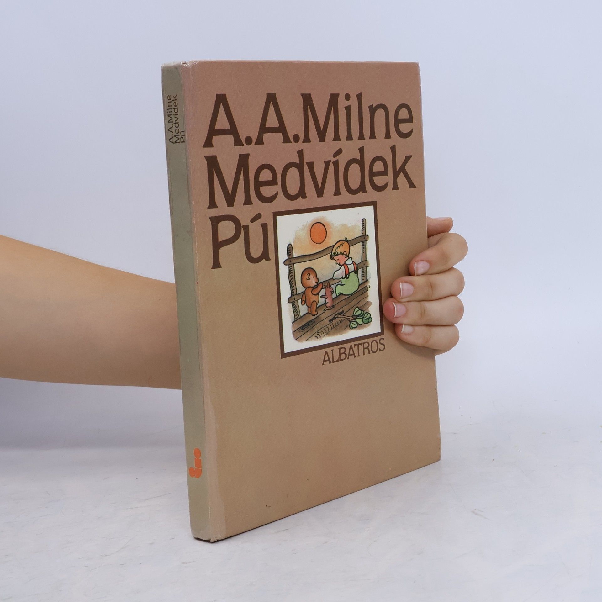 Alan Alexander Milne Medvídek Pú