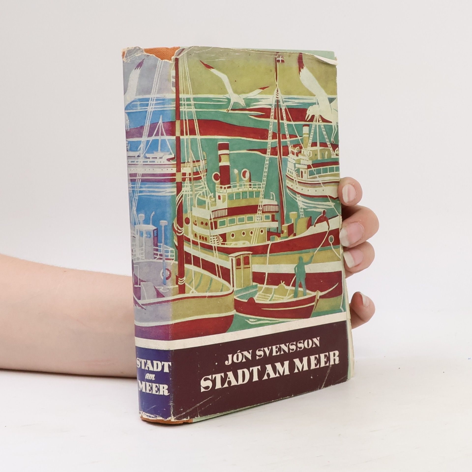 Jón Sveinsson Stadt am Meer