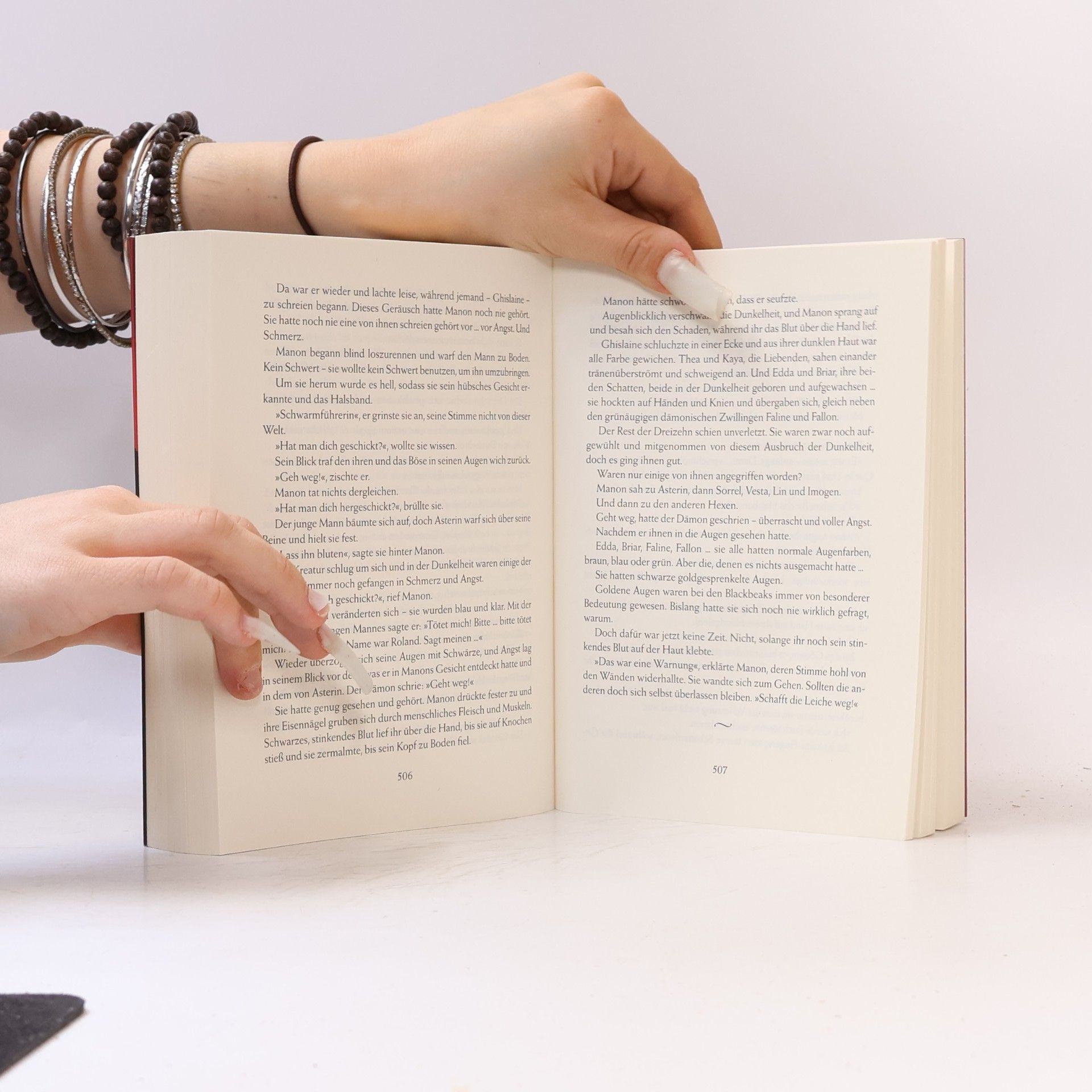 Sarah J. Maas Königin der Finsternis