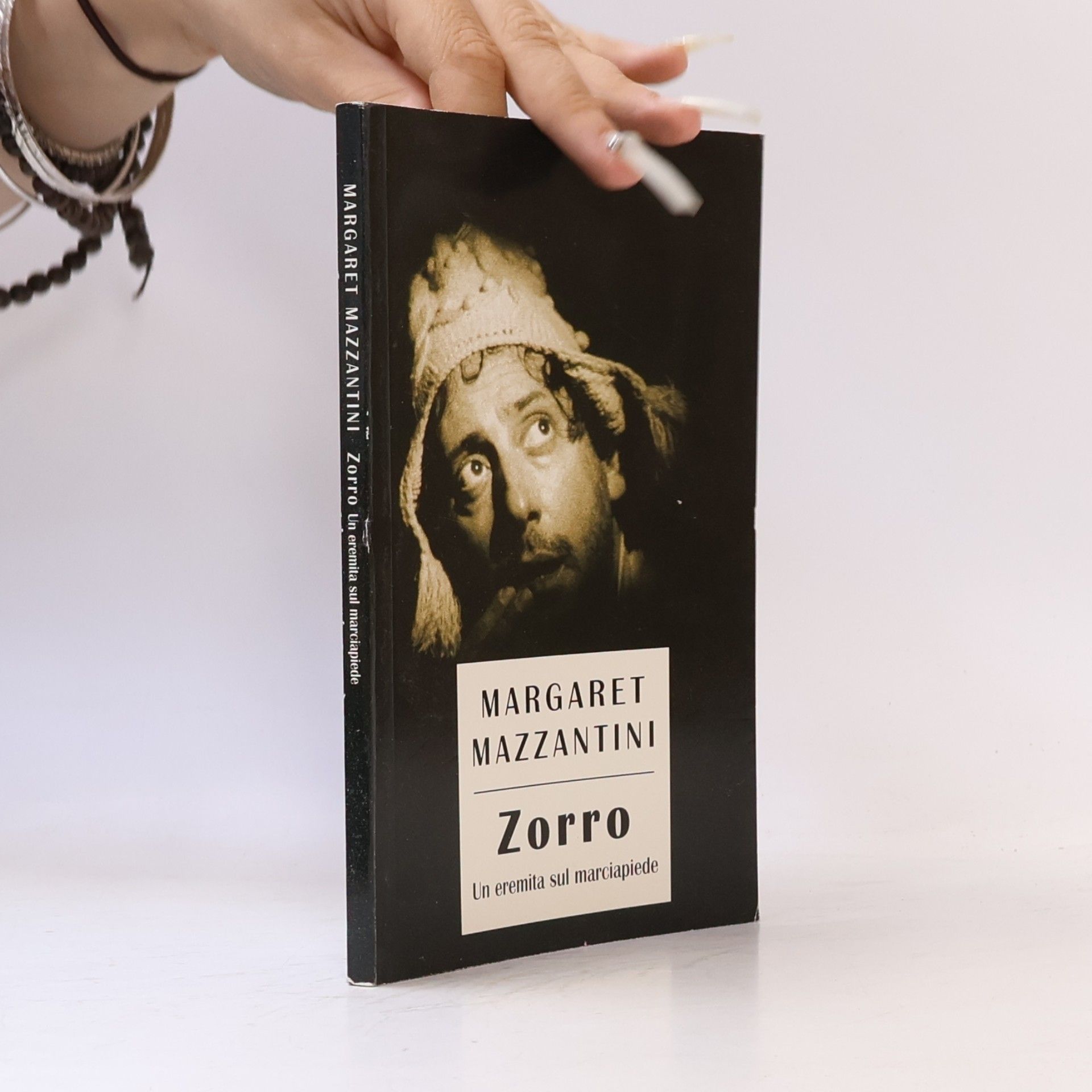 Zorro. Un eremita sul marciapiede