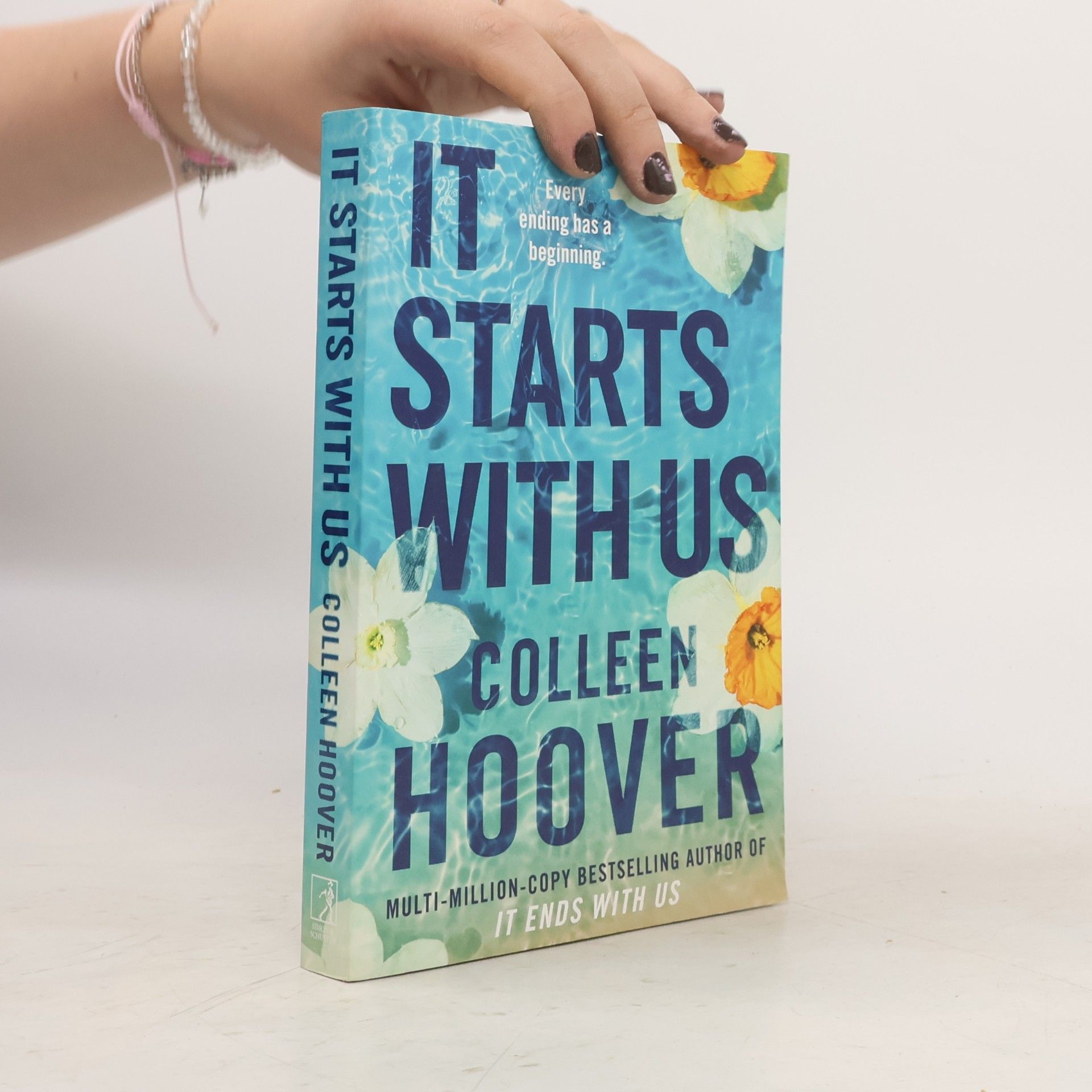 Colleen Hoover It Starts With Us