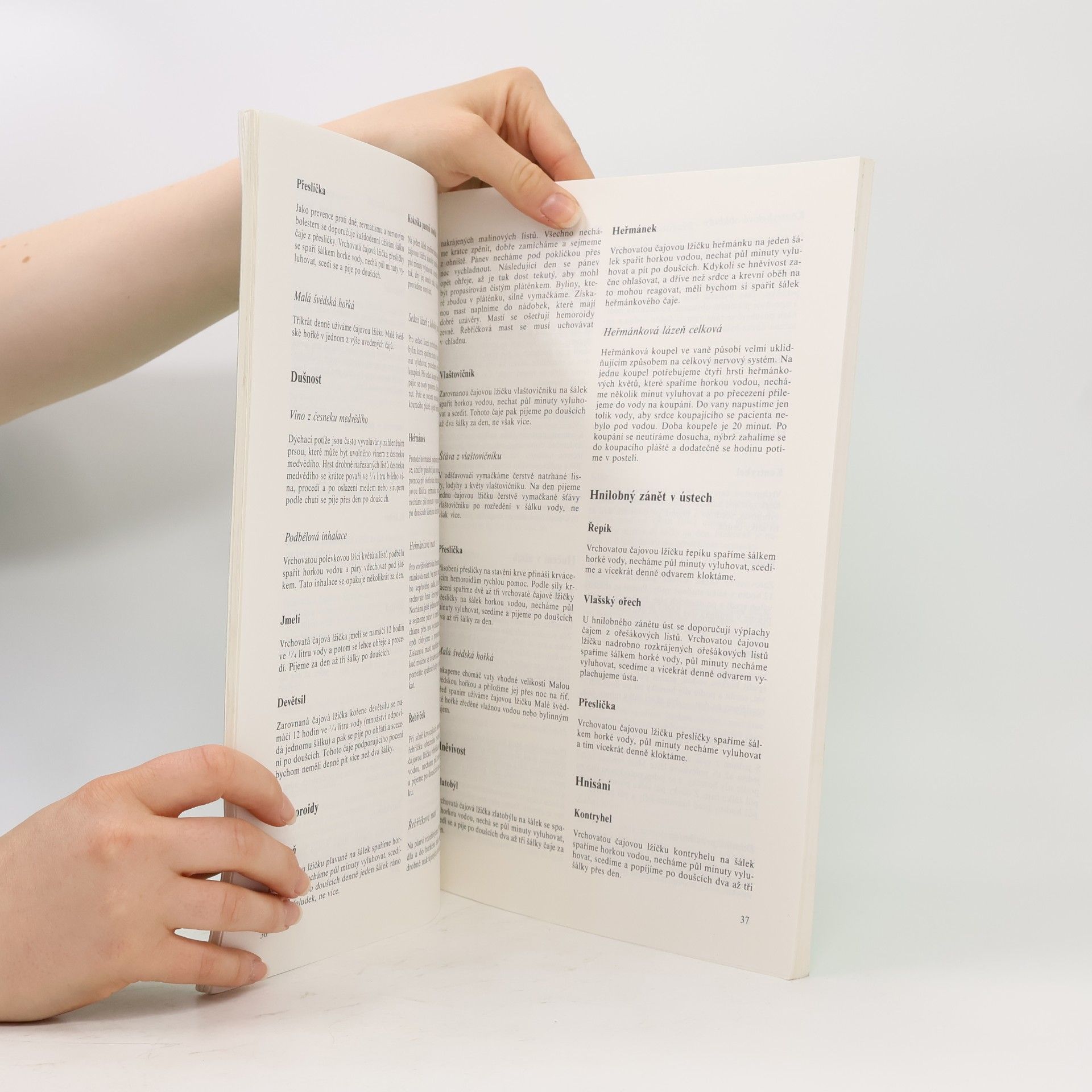 Maria Treben Z mé domácí lékárny (Bible léčivých bylin a způsobu jejich užívání)